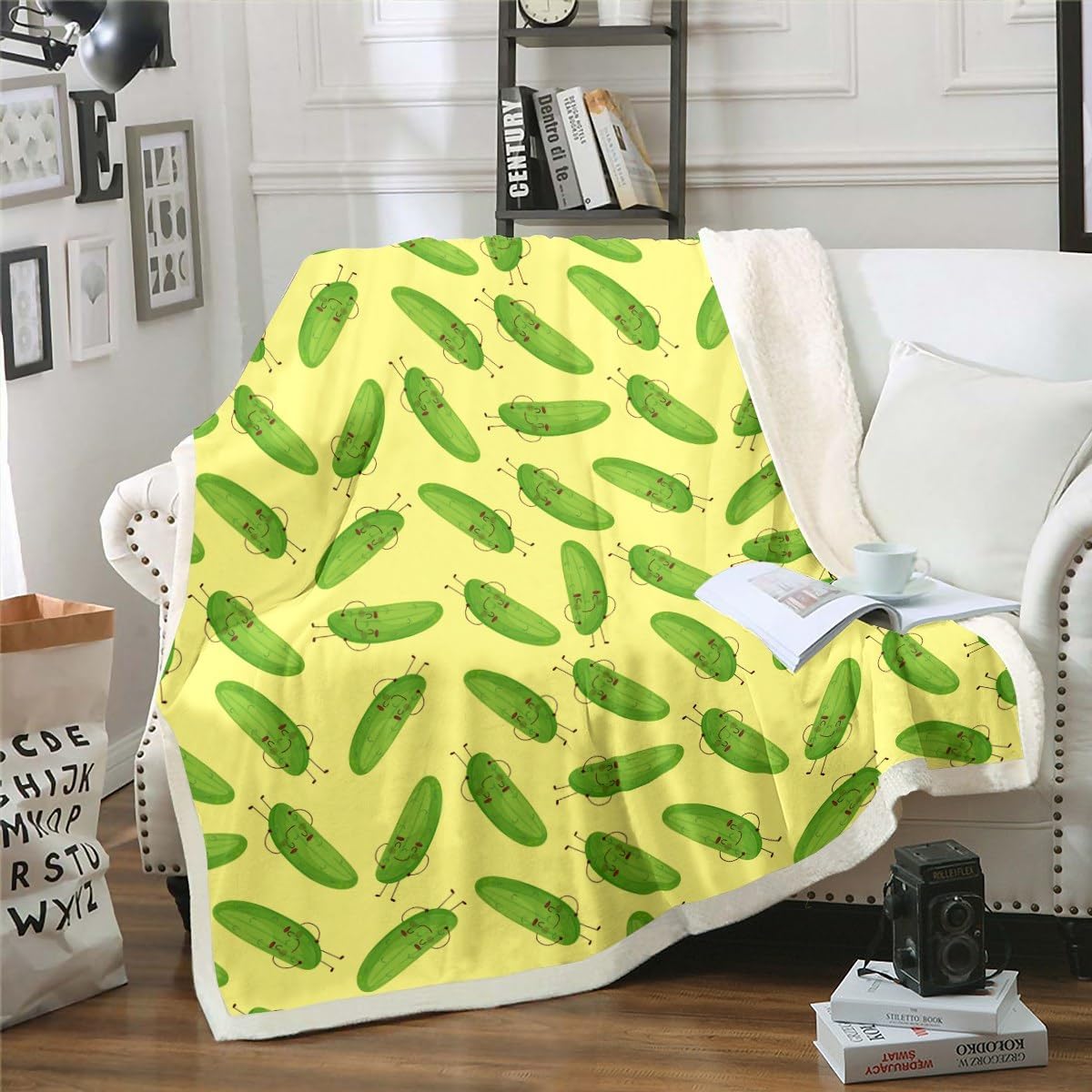 Kids Cute Pickles Fleece Blanket Funny Green Cucumbers Twin Size Blanket,Cartoon Pickles Vegetable Theme Throw Blanket Hand Drawn Doodle Style Bed Blanket for Teen Boys Youth, Green Yellow White