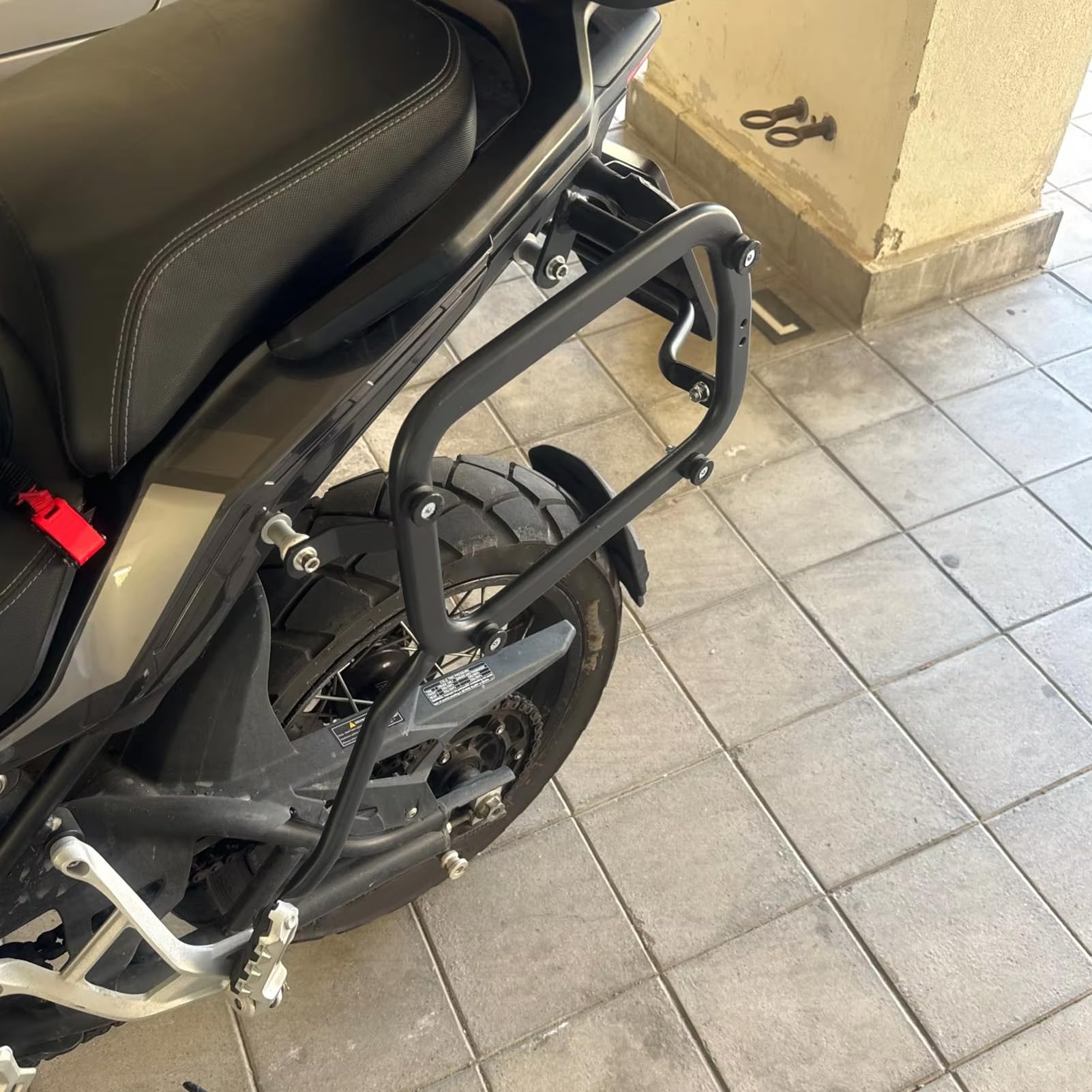 Fabater Portaequipajes Lateral para Motocicleta para TRK 502x, Estante de Almacenamiento Lateral, Reemplazo de Estante de Soporte para Alforjas, Soporte Lateral para Motocicleta