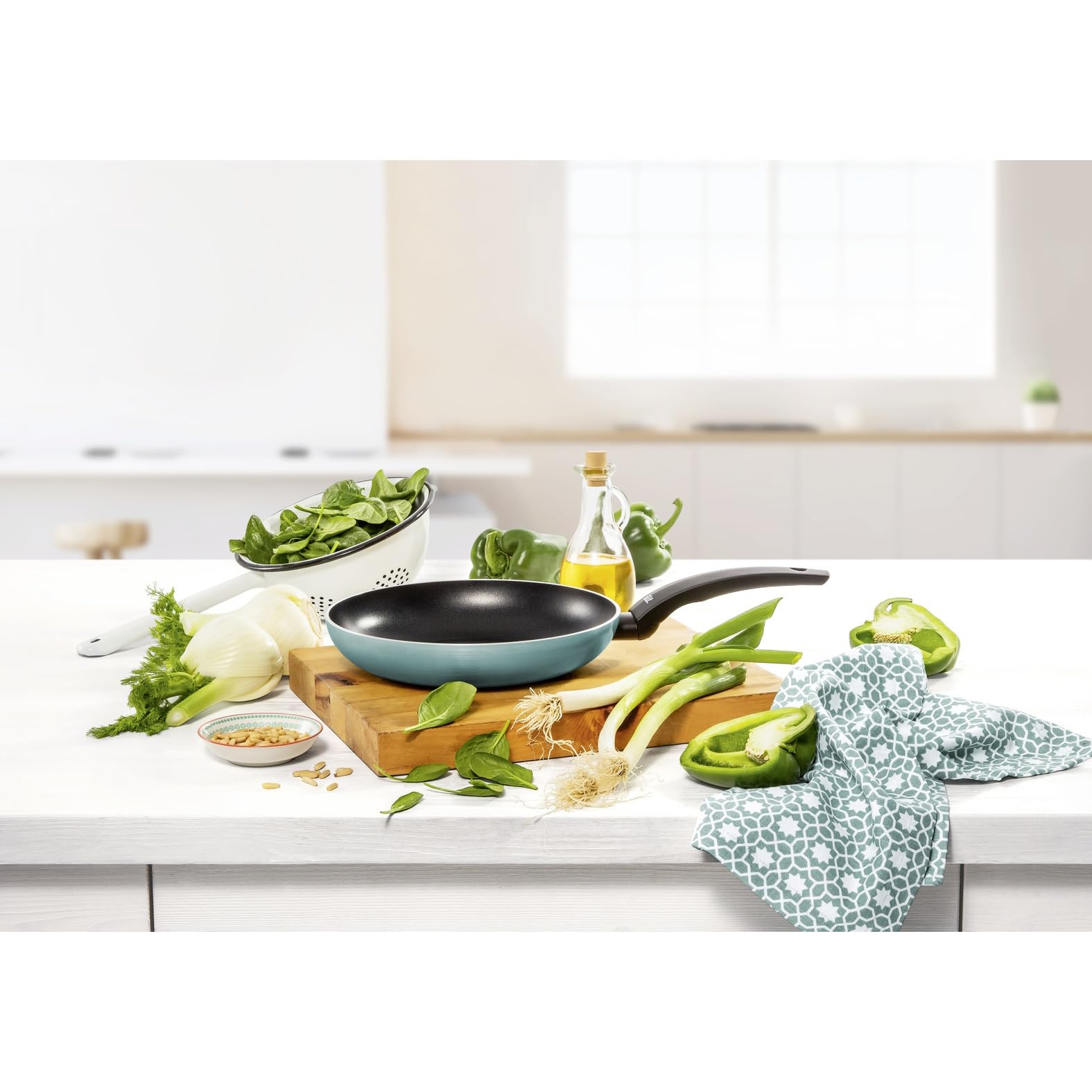 Silit Belluna Bratpfanne 20cm Induktion, Aluminiumpfanne beschichtet, für alle Herdarten geeignet, Antihaftbeschichtung, Kunststoffgriff, für schonendes Braten, grün Küche, Haushalt & Wohnen