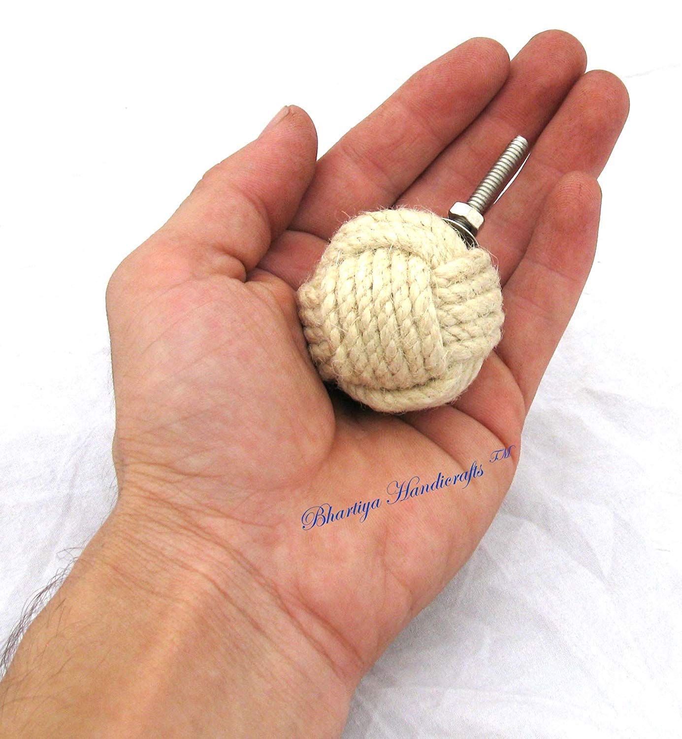 Boutons de porte en jute blanc bohème pour relooker la maison en douceur