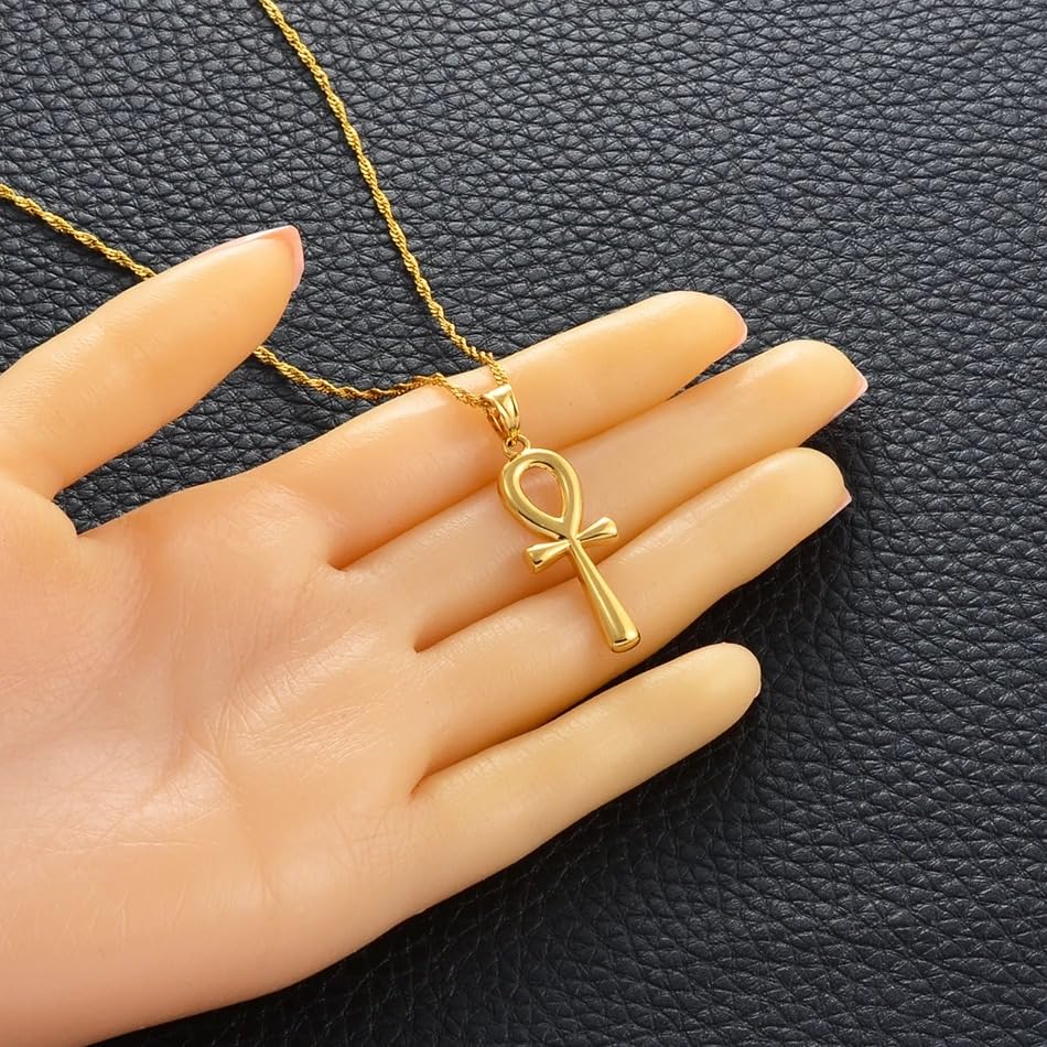 Collier clé skeleton pour affirmer son style sans effort - 6