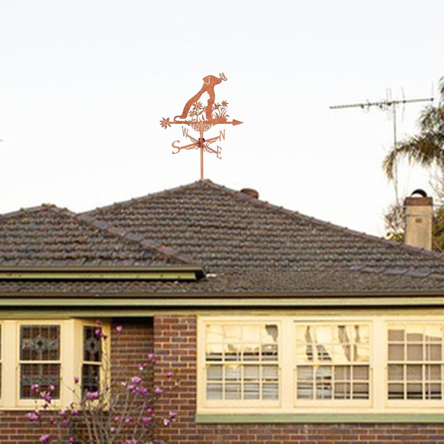 SUPERDANT Dog Cat Weather Vane Flowers Wind Vanes for Yard Animals Metal Weathervane Roof Mount for Gardens Outside Reddish Copper Weathervanes Farmhouse Farm Barn Sheds Patio Decorations
