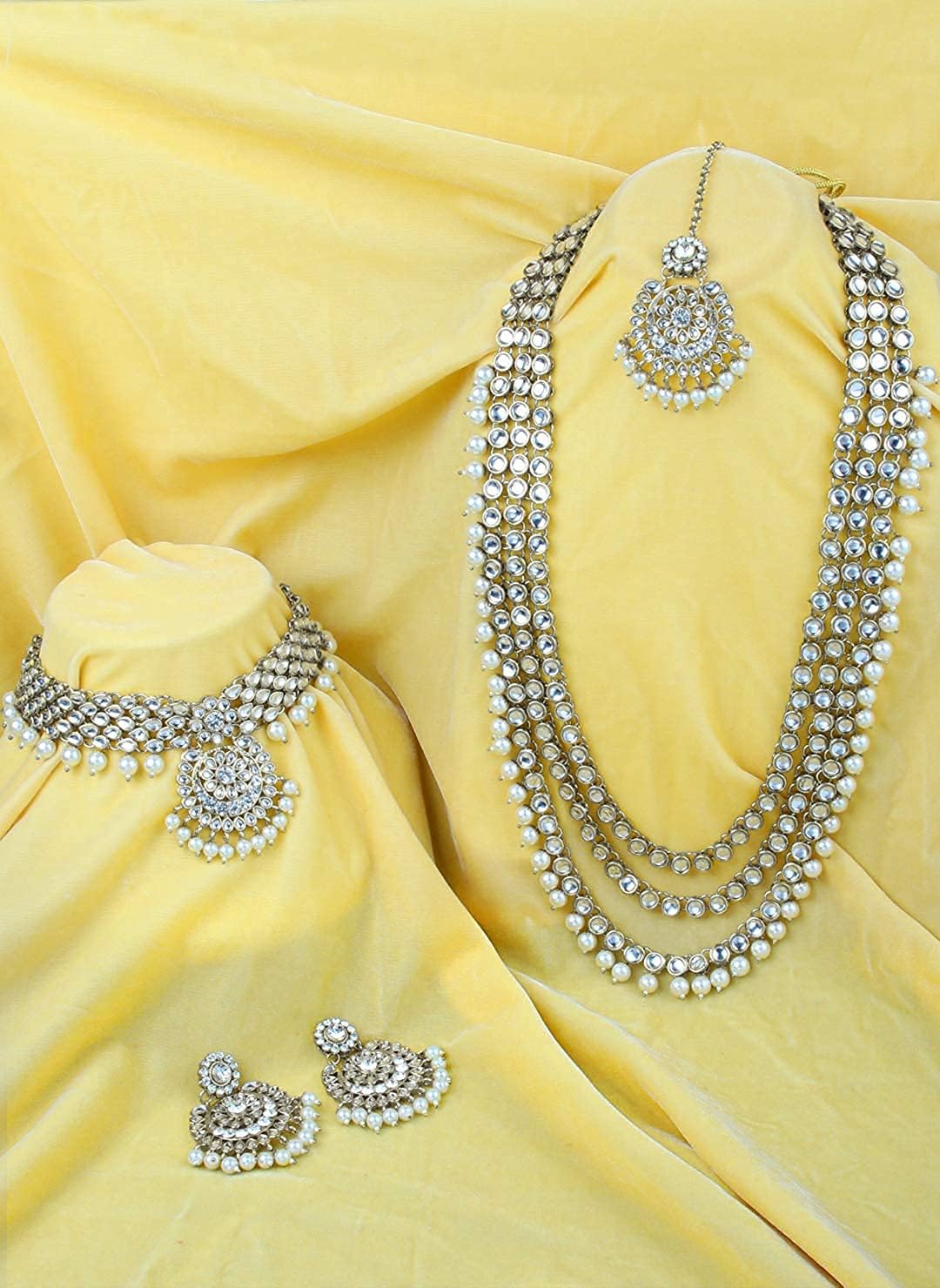 I Jewels Traditional Gold Plated Kundan Pearl Wedding Choker Necklace Set Earrings & Maang Tikka for Women (IJ325)