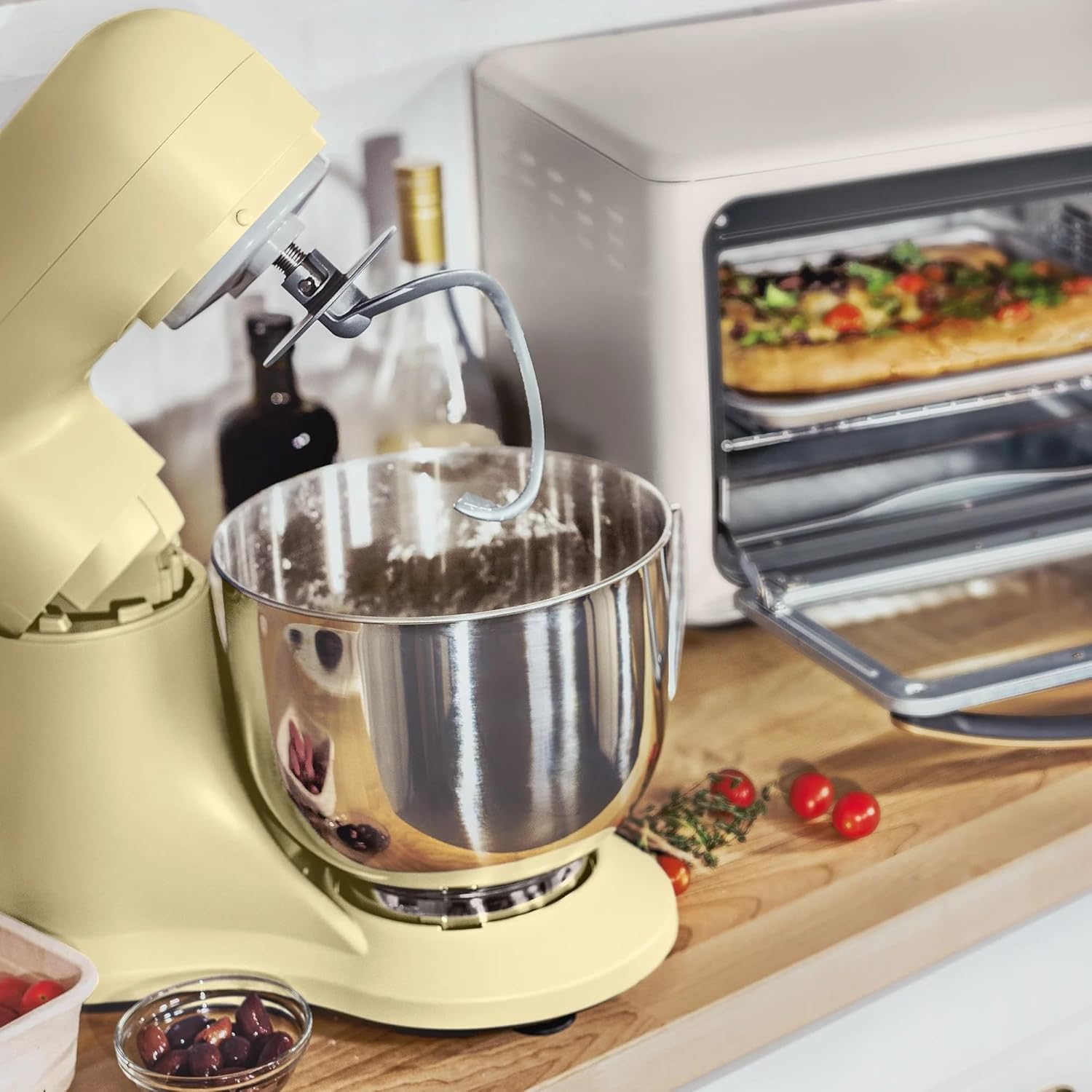 5.3 Qt Stand Mixer, 300W Electric Kitchen Mixer with 12 Speeds, Tilt Head Design, Stainless Steel Bowl, Dough Hook Whisk Beater Splash Guard (Buttercream)