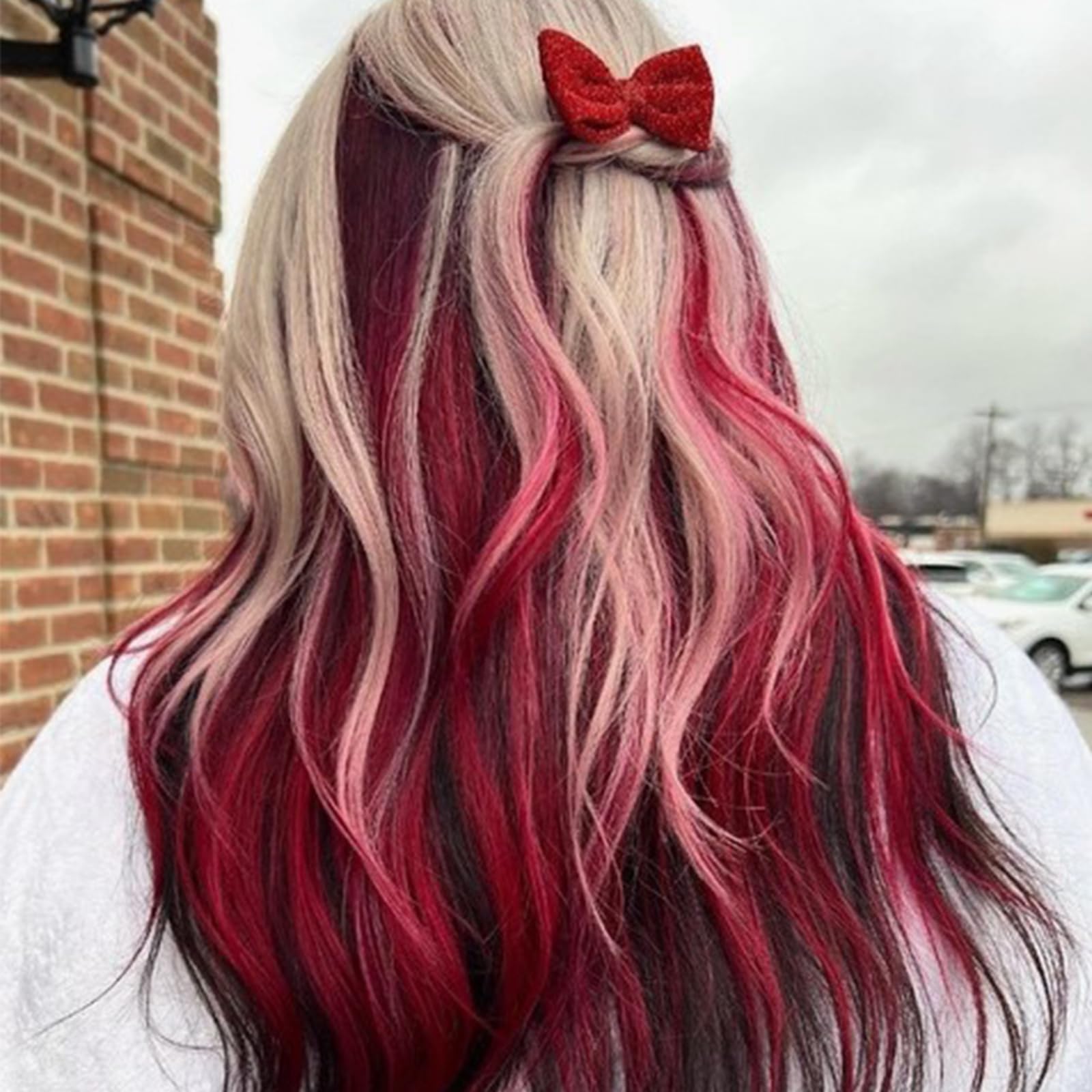 Amazon.com : 12 Pcs Red and Green Clip in Hair Extensions  display picture 1