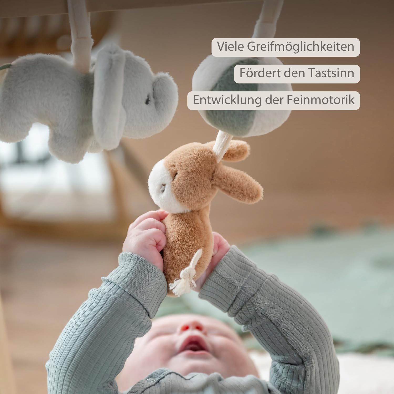Nattou Loulou Holzbogen mit Hängendem Spielzeug, Montessori-Spielbogen Baby, Spielbogen Baby, Sensorische und Motorische Entwicklung für Babys, 60 x 50 x 47 cm, Sanfte Farben
