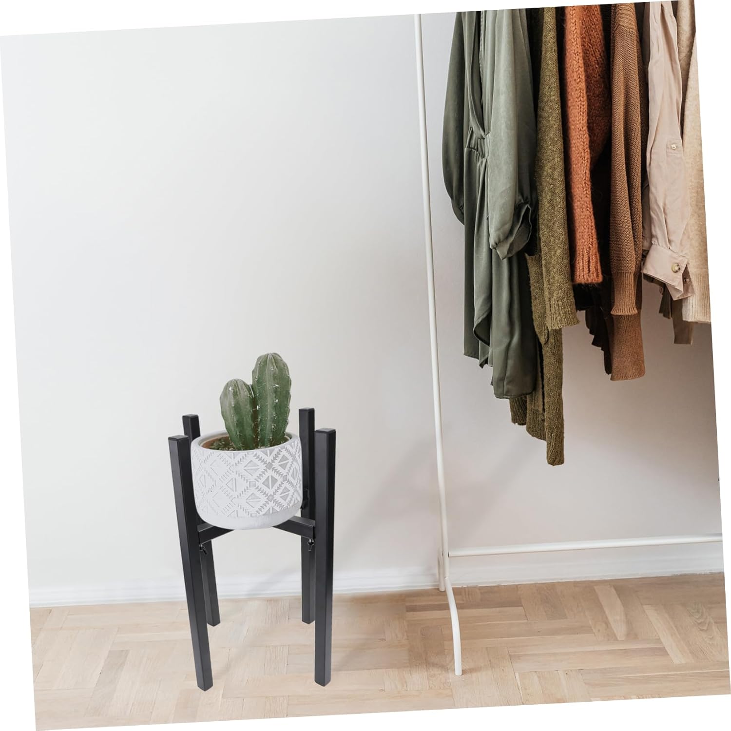 Potted Plants Rack Four-legged Flower Stand Cross-shaped Storage Shelf Flower Pot Holder and Durable Plant Stand