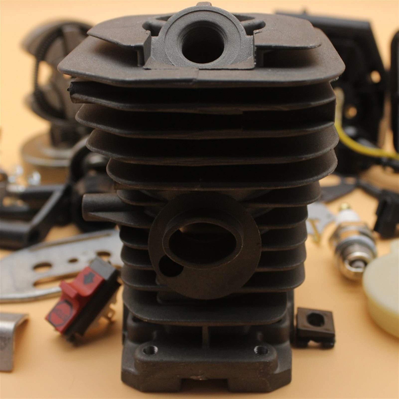 Tiempo Beixi 38 mm Cilindro del pistón del carburador Bobina de Encendido Cilindro del Embrague Kit de Bomba de Aceite Compatible con Husqvarna 136 137 141 142 Motosierra Motor Motor Parts