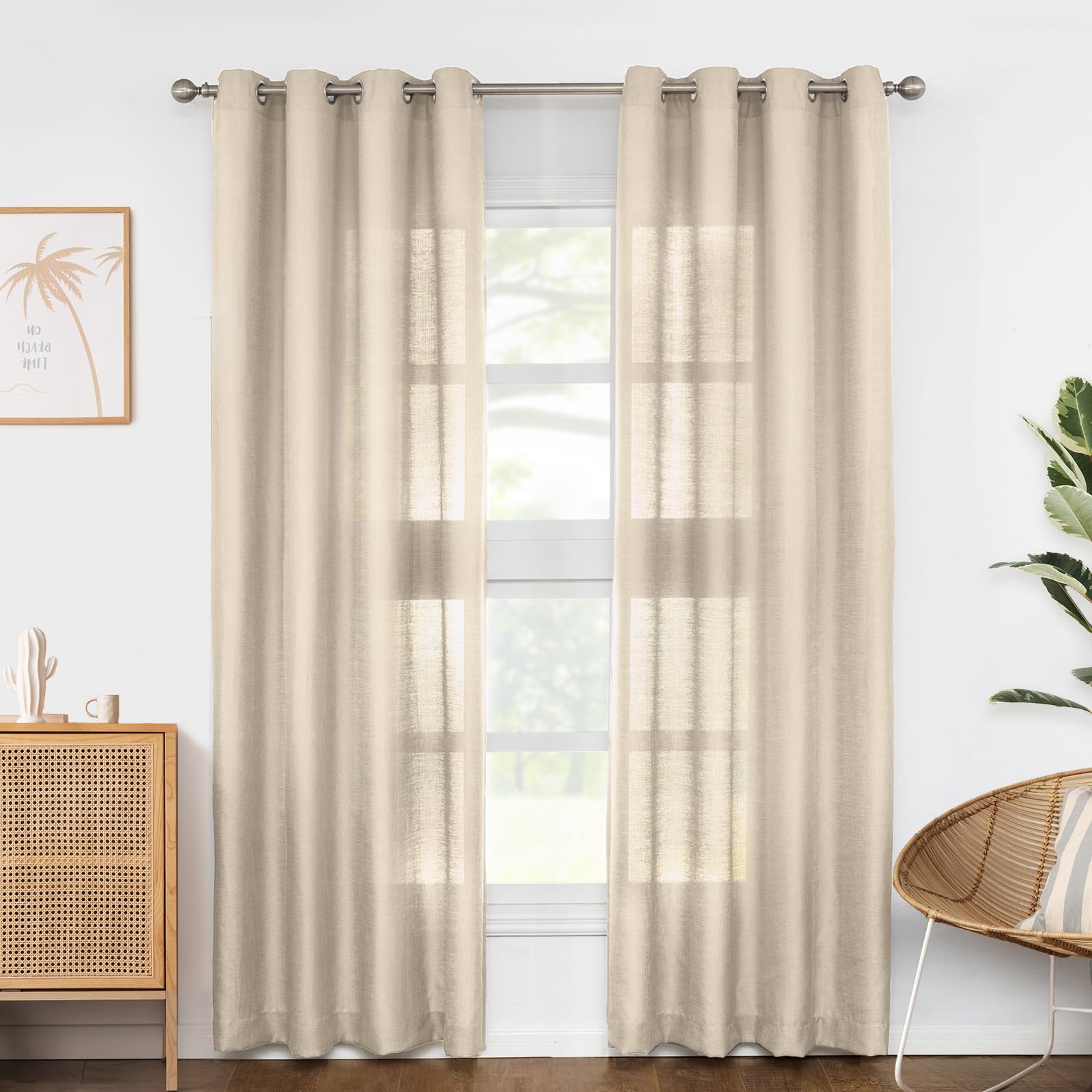 Rideaux semi-transparents en lin rustique marron au tombé impeccable et finitions œillets