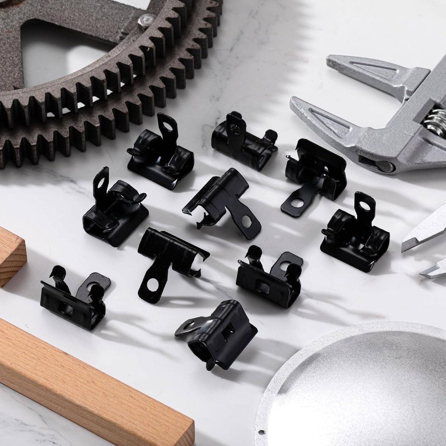 Hicarer 100 Pcs Hammer-On Flange Clip Side Mount 5/16-1/2 Inch Clamp for Beam with Hole Cable Clip for Flanges Spring Steel