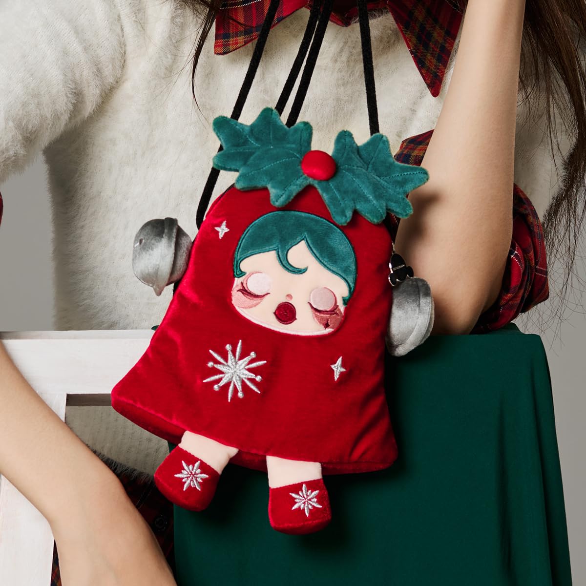 Amazon.co.jp: POP MART SKULLPANDA Tell Me What You Want ショルダー