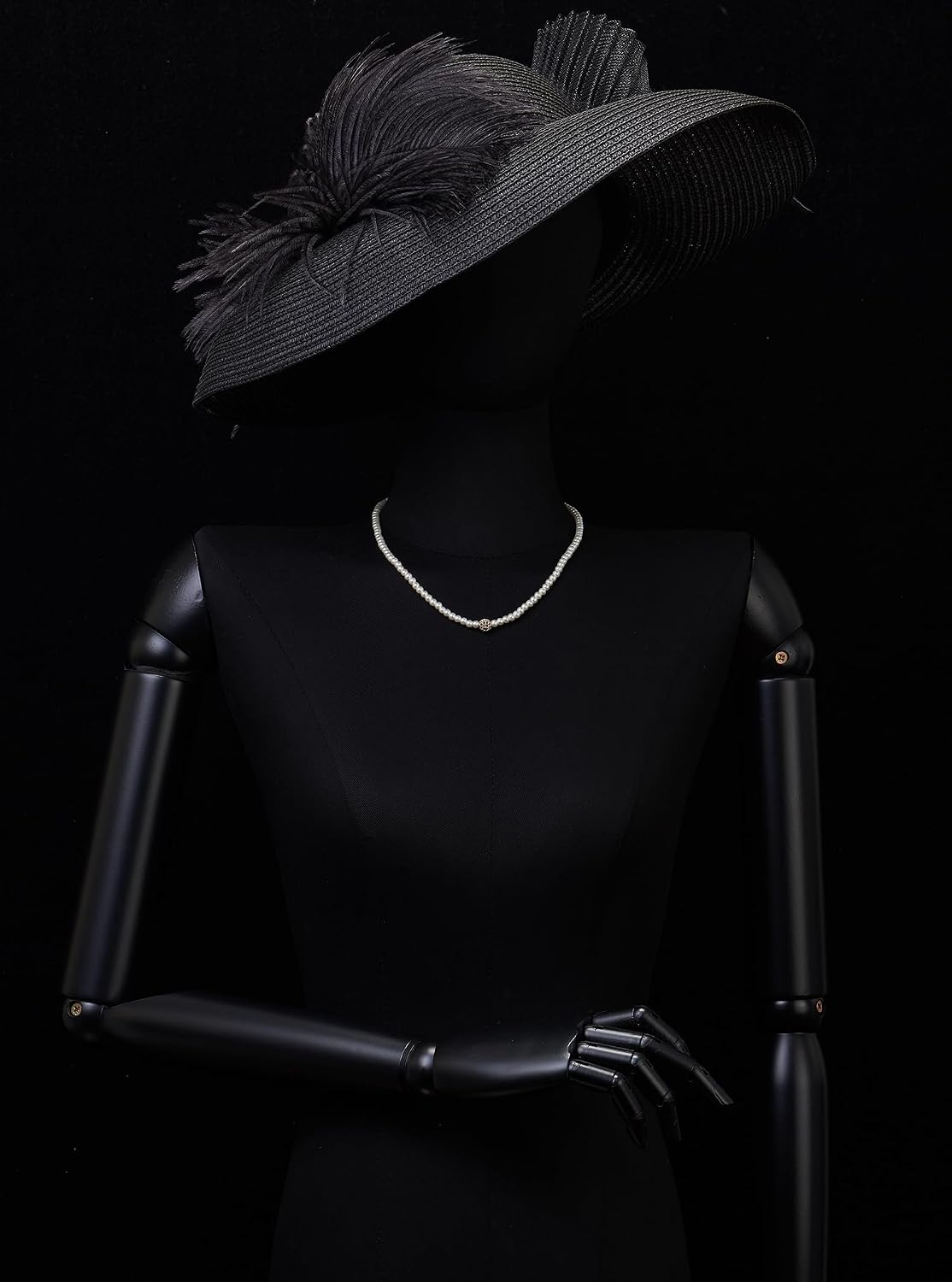 Women’s Faux Pearl Bead Necklace with Gold Accent Ball, Classic Strand Collar Necklace for Elegant Styling