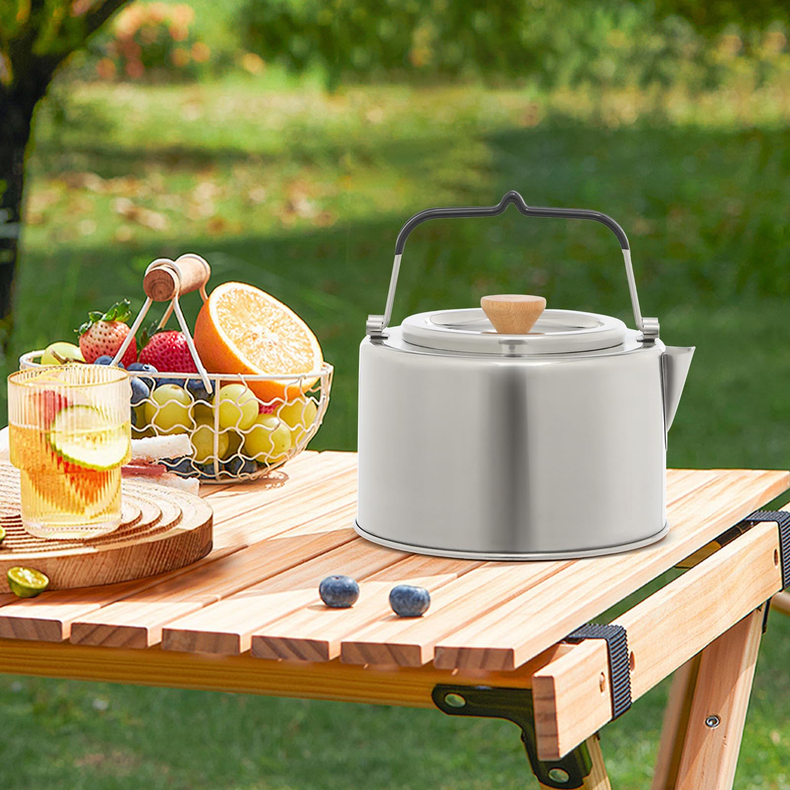 1L Camping Kettle with Lid & double handles,Portable Stainless Steel Kettle Fast Heating Boiling Hot Water for Open Fire Lightweight Coffee Pot for Outdoor Hiking Picnic Travel (Silver)