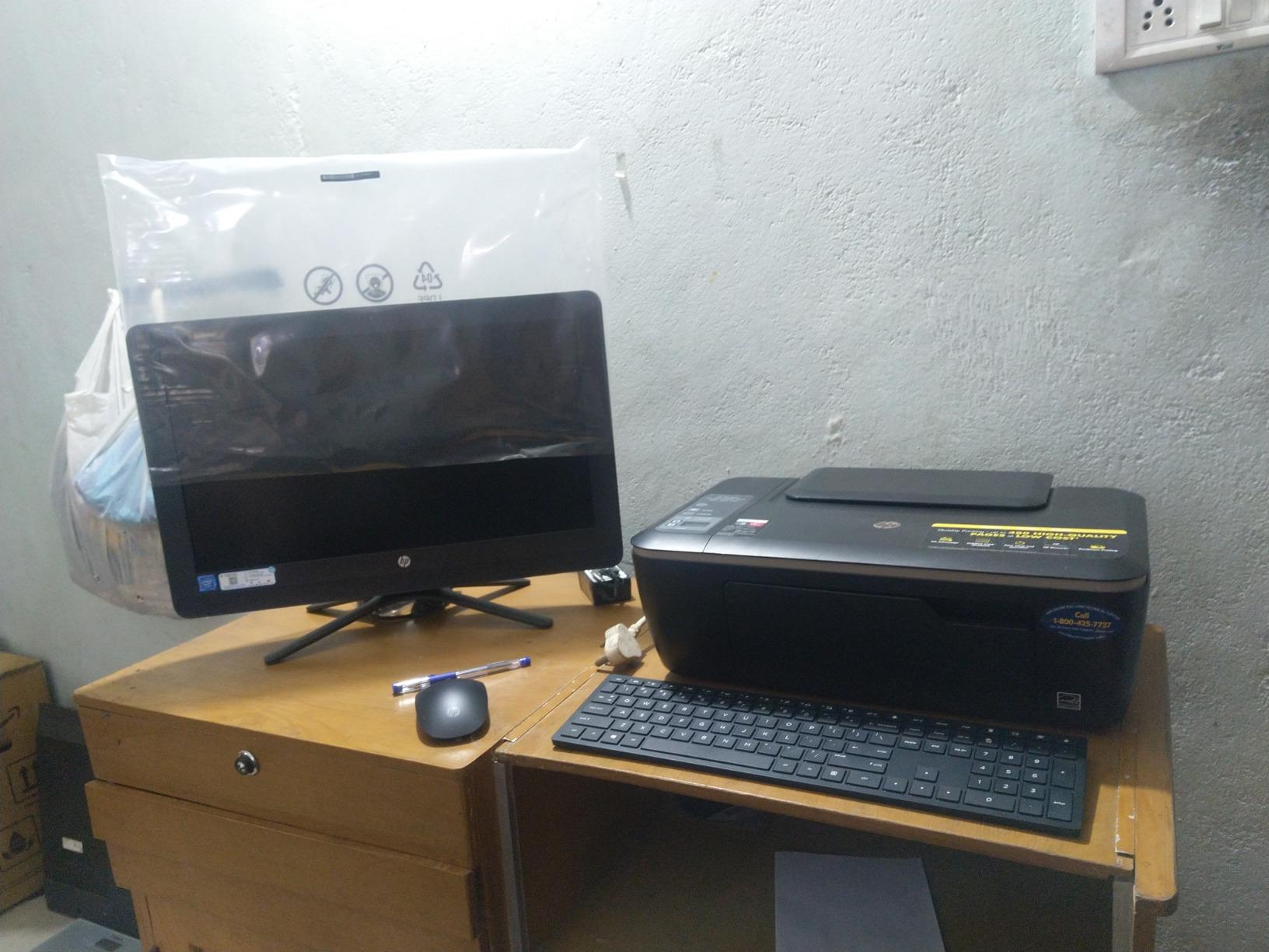 HP Pavilion 20c416il 19.5inch Full HD AllinOne Desktop (Celeron