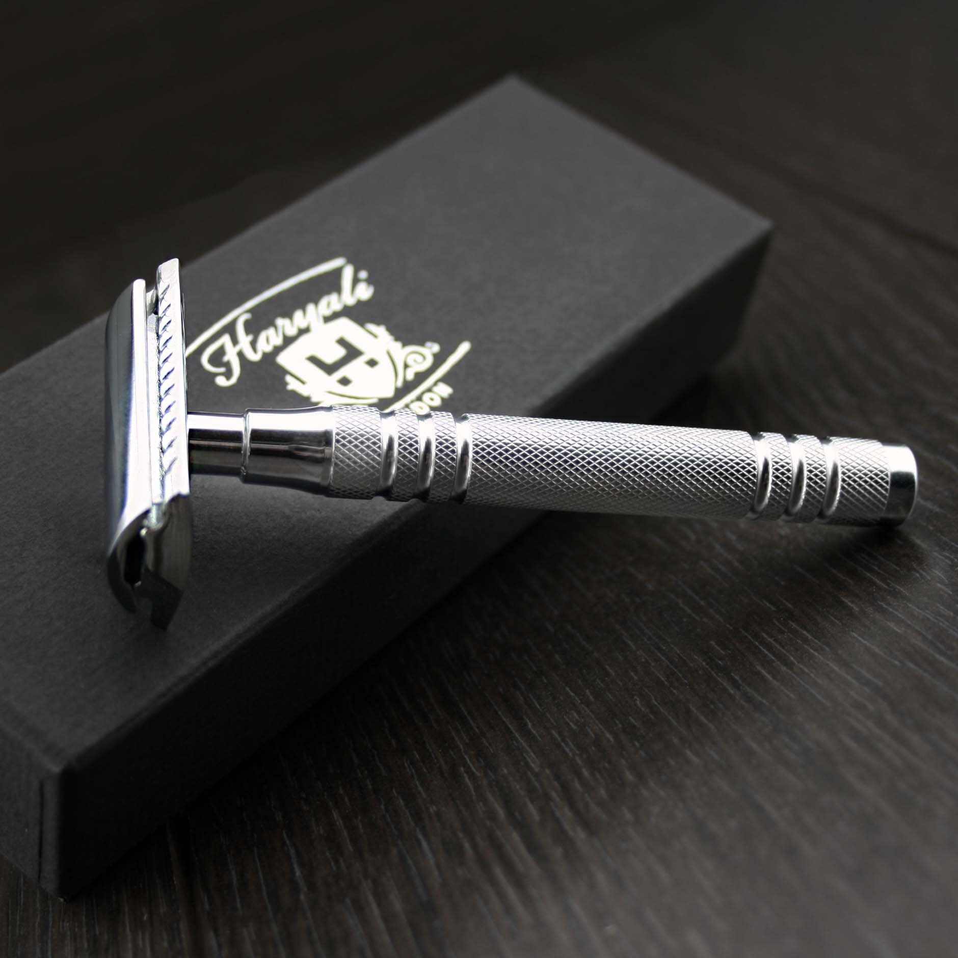Haryali London Hand Assembled Polish Finish Stunning Shaving De Safety Shaving Razor. Made in Stainless Steel.