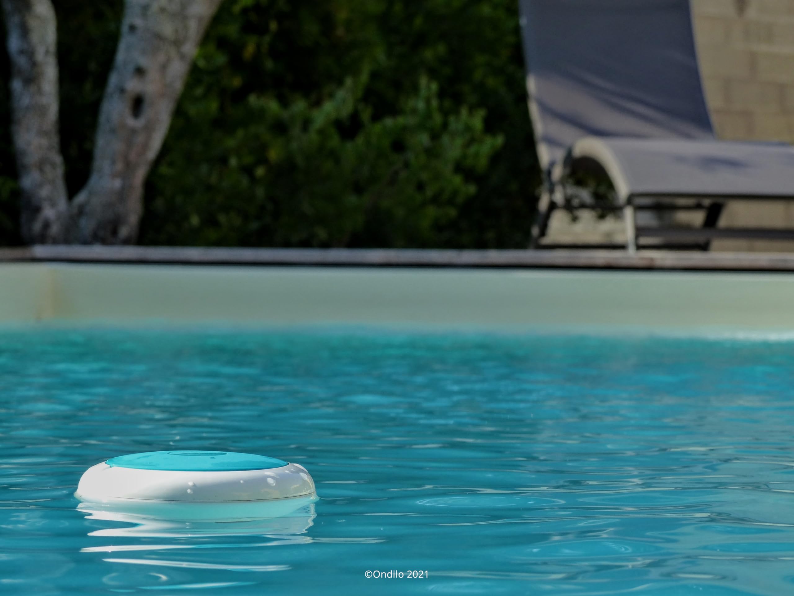 ICO Pool V2 Chlore Brome - Analyseur d'eau connecté pour piscines traitées au chlore ou au brome - Mesures toutes les heures pH, ORP, température de l'eau - Recommandations sur votre smartphone
