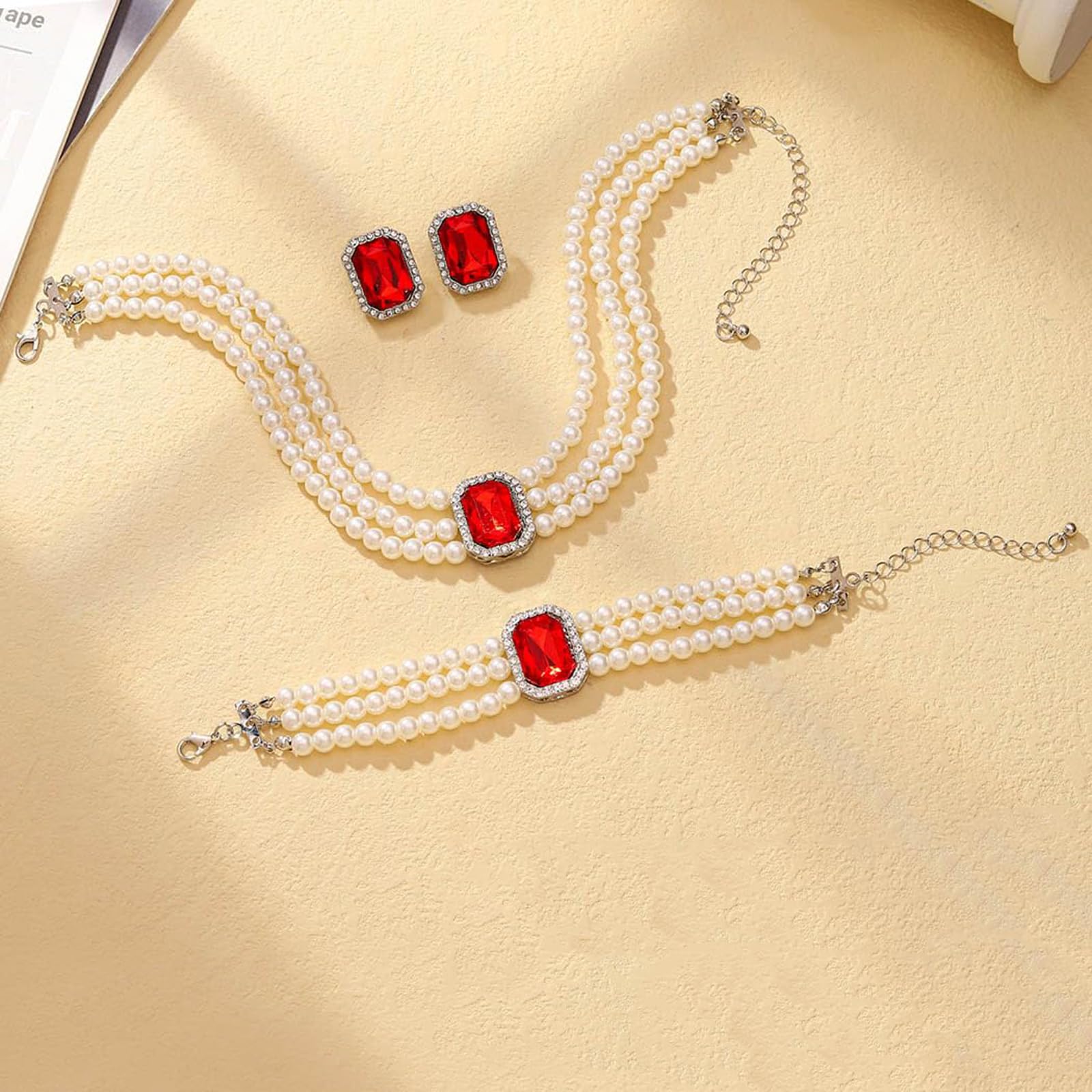 Conjunto de Joyas Perlas Mujer 3 Piezas Multicapa Collares y Pulseras de Perlas Pendientes de Cristal Geométricos Vintage Juego de Joyas para Fiestas Bailes de Graduación Bodas Festivales