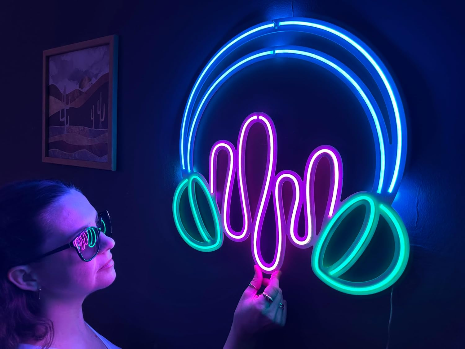 Music Wall Art, Neon Metal Wall Art, Headphone Wall Sign, Music Headphone Wall Decor, LED Light Decor, Home Office Hotel Pub Bar Cafe Wall Decor (with Remote Control)