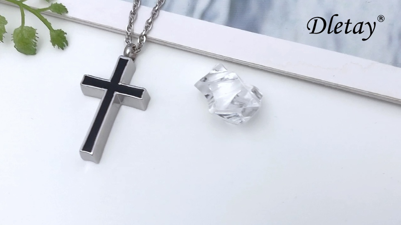 アクセサリー ash l Dletay Cross Urn Necklace for Ashes Stainless Steel Cremation