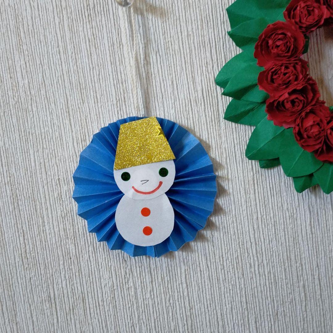 スノーマン、チューリップ　ペーパーファン×8  壁面折り紙 Amazon.co.jp: スノーマン、チューリップ ペーパーファン×8 壁面