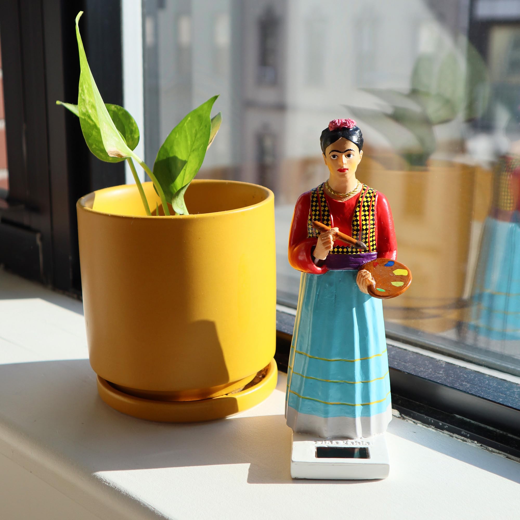 Solar Frieda