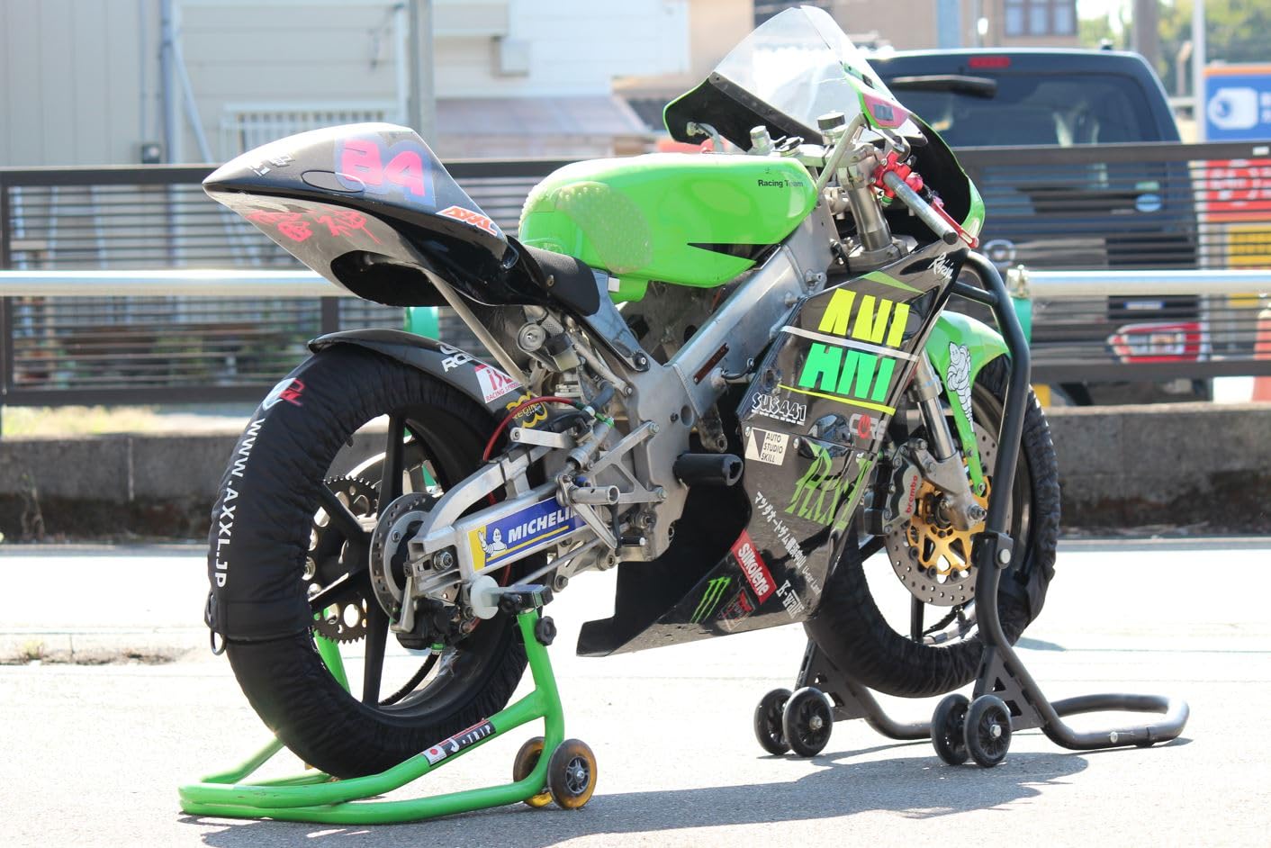 Amazon.co.jp: AXXL 17インチ (50cc～125cc) タイヤウォーマー ピンク