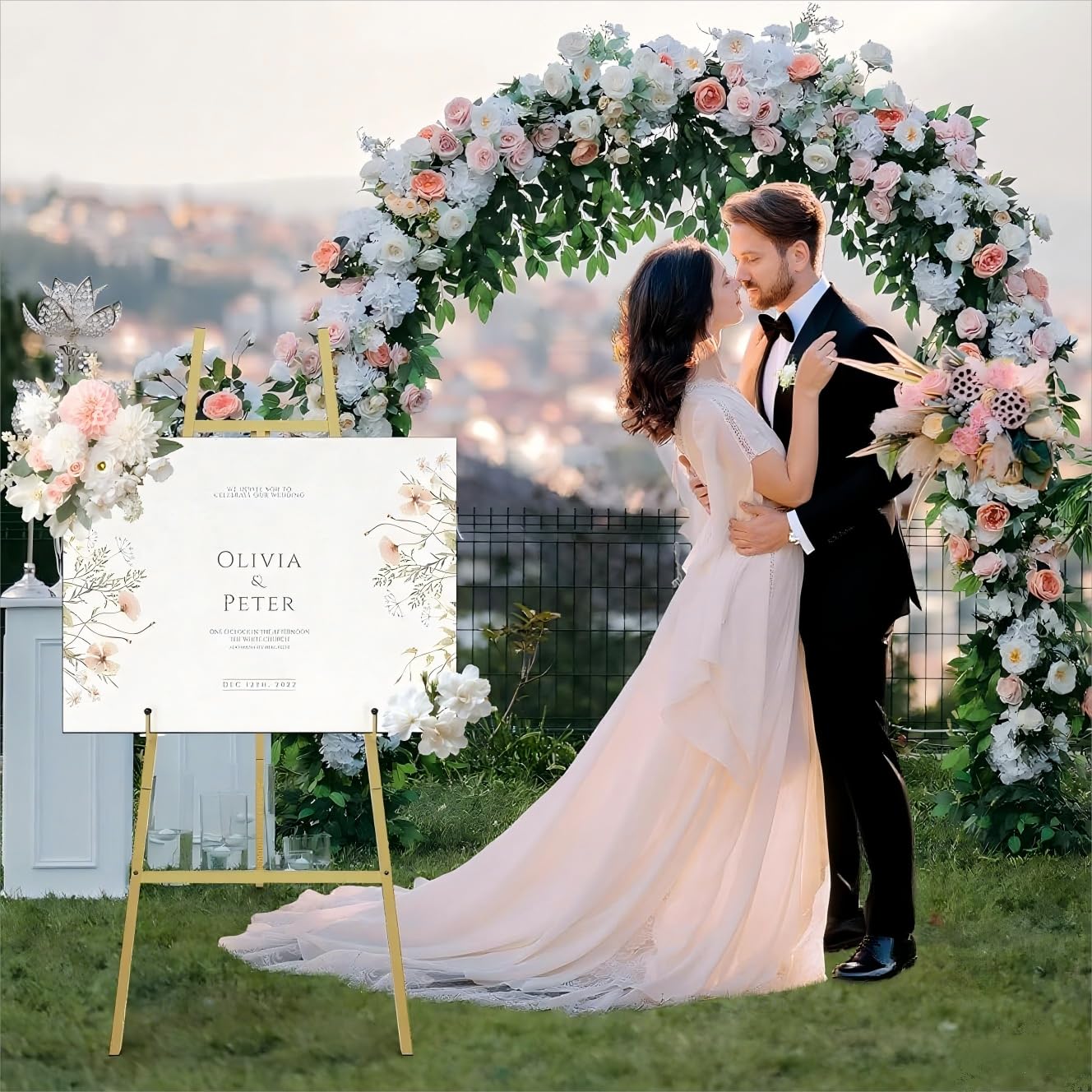Goldener Staffelei-Ständer für Hochzeitsschilder, robuste Metall-Staffelei mit verstellbarer Kette, 4-stöckige Höhe, Kunststaffelei für Kunst, Malerei, Willkommensschild, Poster und kommerzielle