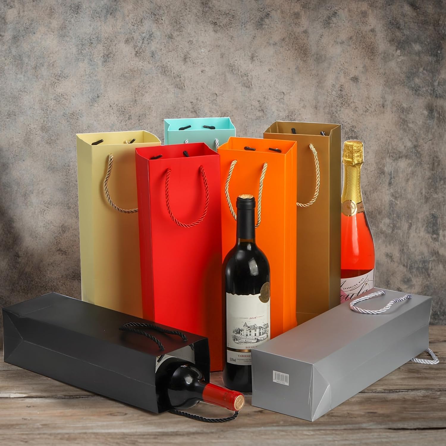 Megitzuu Wein-Geschenktüten (12 Stück, 6 Farben) – Wiederverwendbar, Stabil & Laminiert | 35,1x10,2x8,9 Cm