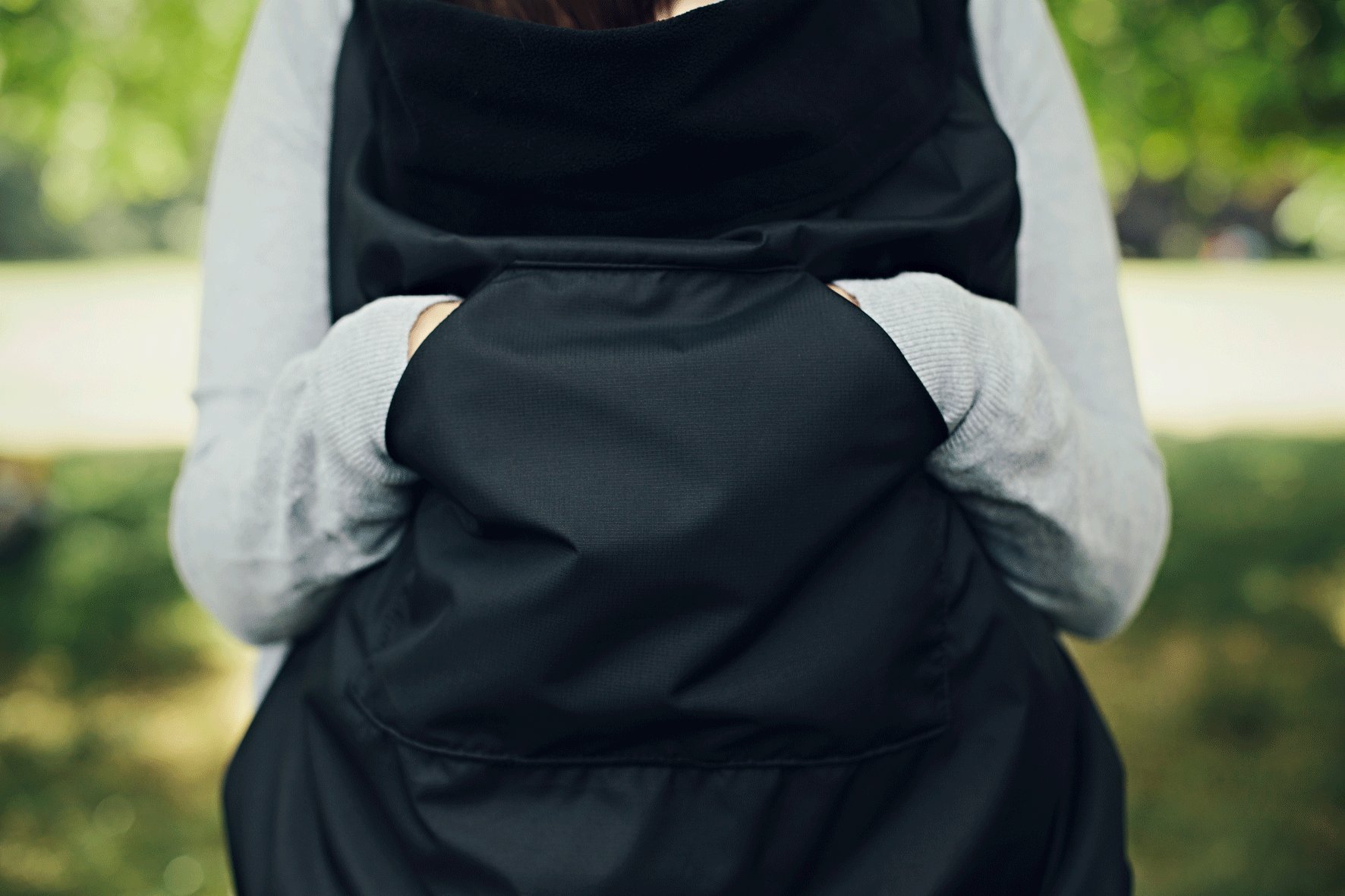 Babywearing: imbracatura impermeabile per tutte le stagioni e copertura del marsupio. Copertura universale per portare (NERO)