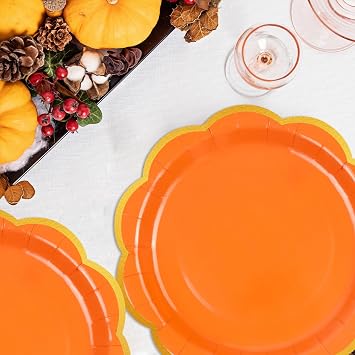 50 Stück Einwegteller Orange und Gold Partyteller18CM gewellter Rand Dessertteller Einweg Geschirr Partyteller Tisch Dekorationen Partygeschirr für Hochzeit Garten Geburtstag Herbst Ahornblatt