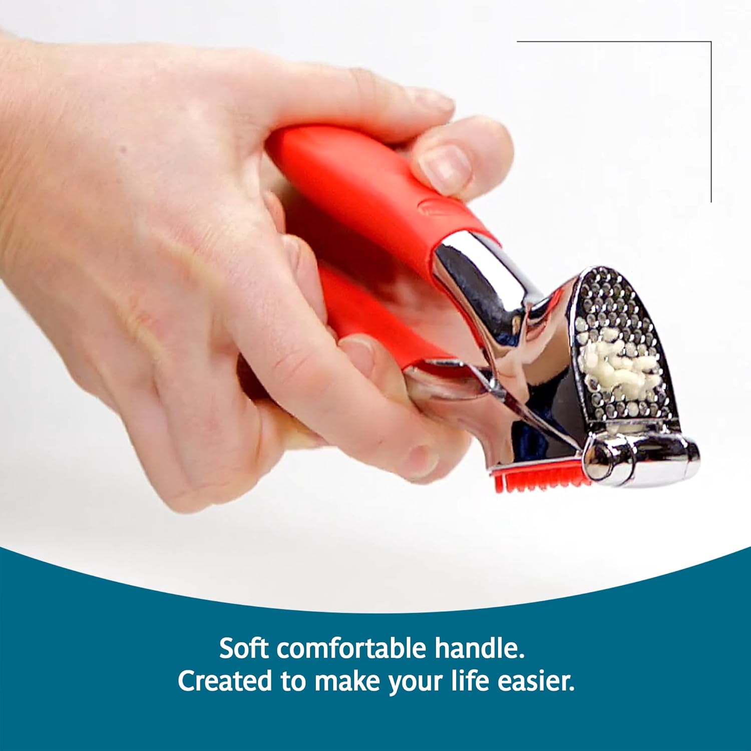 Trudeau Garlic Press - Effortless Garlic Crusher with Built-In Cleaning Aid, Large Garlic Chamber, Comfortable Ergonomic Handle, BPA-Free & Dishwasher-Safe - Quick and Easy Meal Preparation