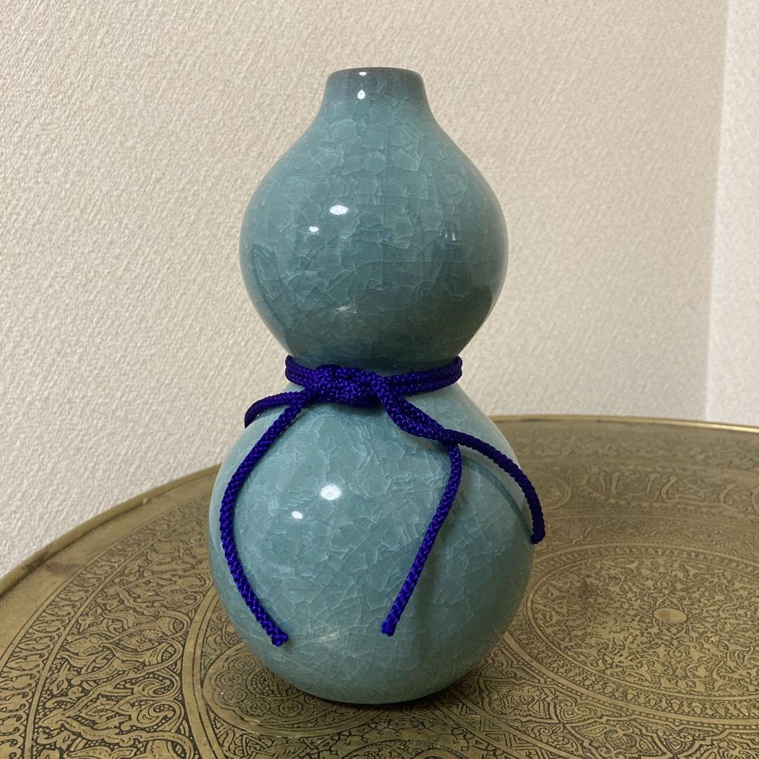 Amazon.co.jp: 青磁 瓢箪型花瓶 氷裂 貫入 馬和子 小林和馬 清山陶苑