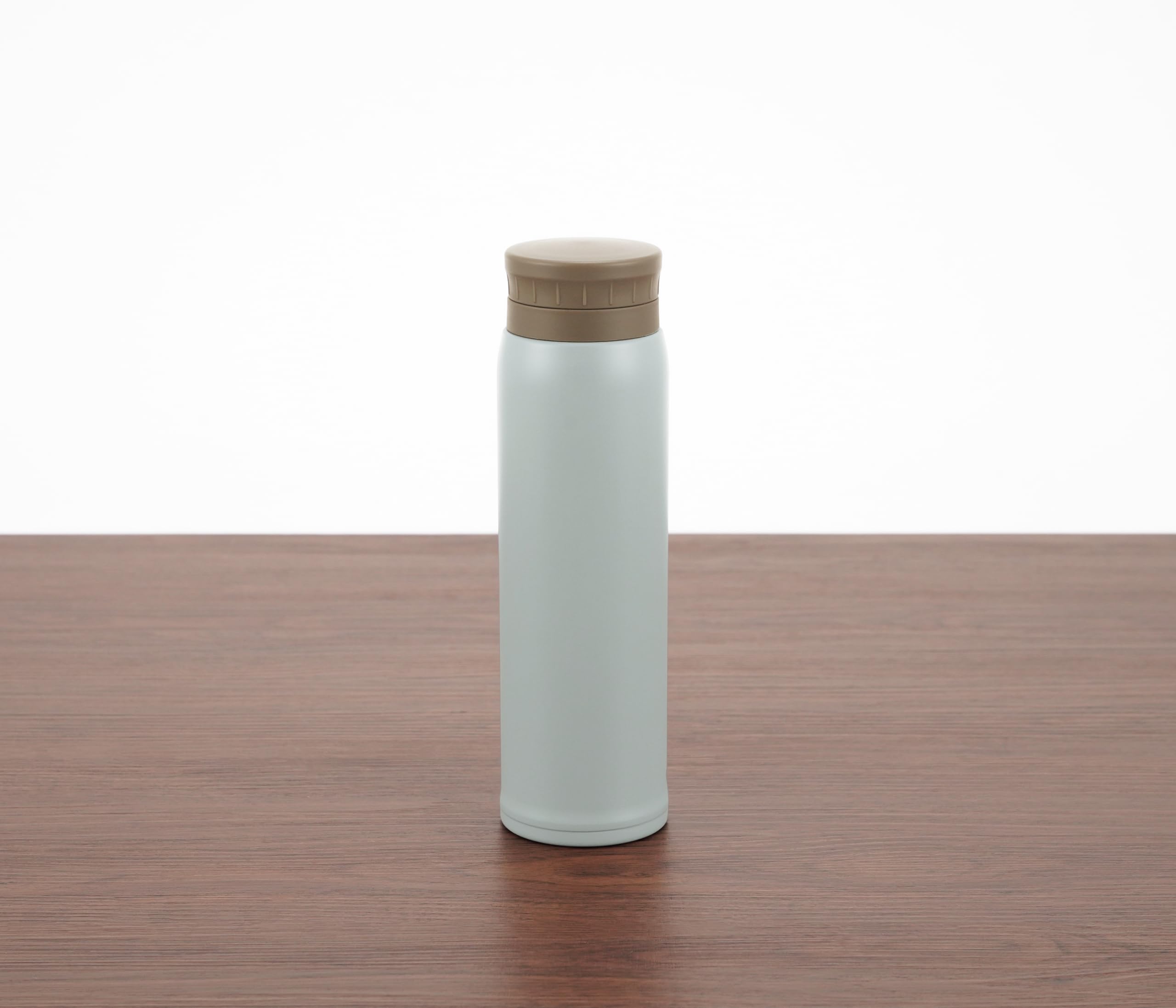 Amazon｜カクセー エアリーナ ステンレスボトル 500ml グレー 水筒