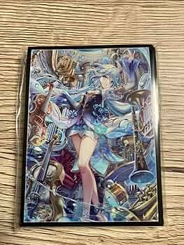 ミッドナイトブルー　原神　スリーブ　プレイマット　フリーナ　フォカルロス Amazon.co.jp: ハル出フリーナ 原神 カードスリーブ プレイ