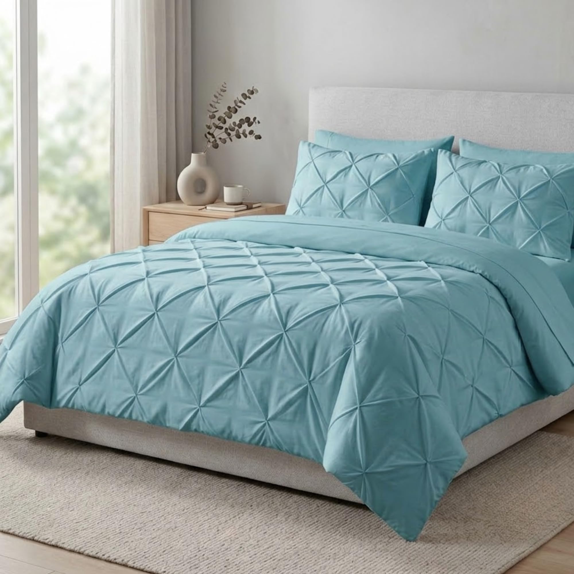 Z&A Homz Z&A Pintuck Duck Egg Duvet Cover Set Super King - Pinch Pleat Design, Soft Polyester Microfiber Quilt Cover With Pillow Cases - Easy Care, Wrinkle Free & Breathable Bedding Set
