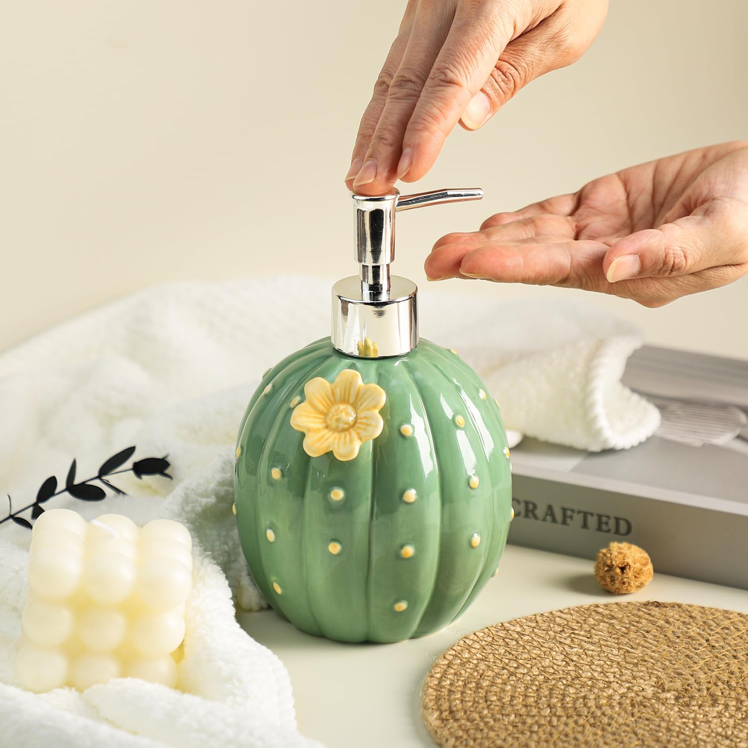 WAIT FLY Cactus with Yellow Pattern Soap Dispenser with Pump, Refillable Lotion Soap Bottle, Lotion Bottle, Hand Soap Dispenser, Home Bath Room Kitchen Decoration