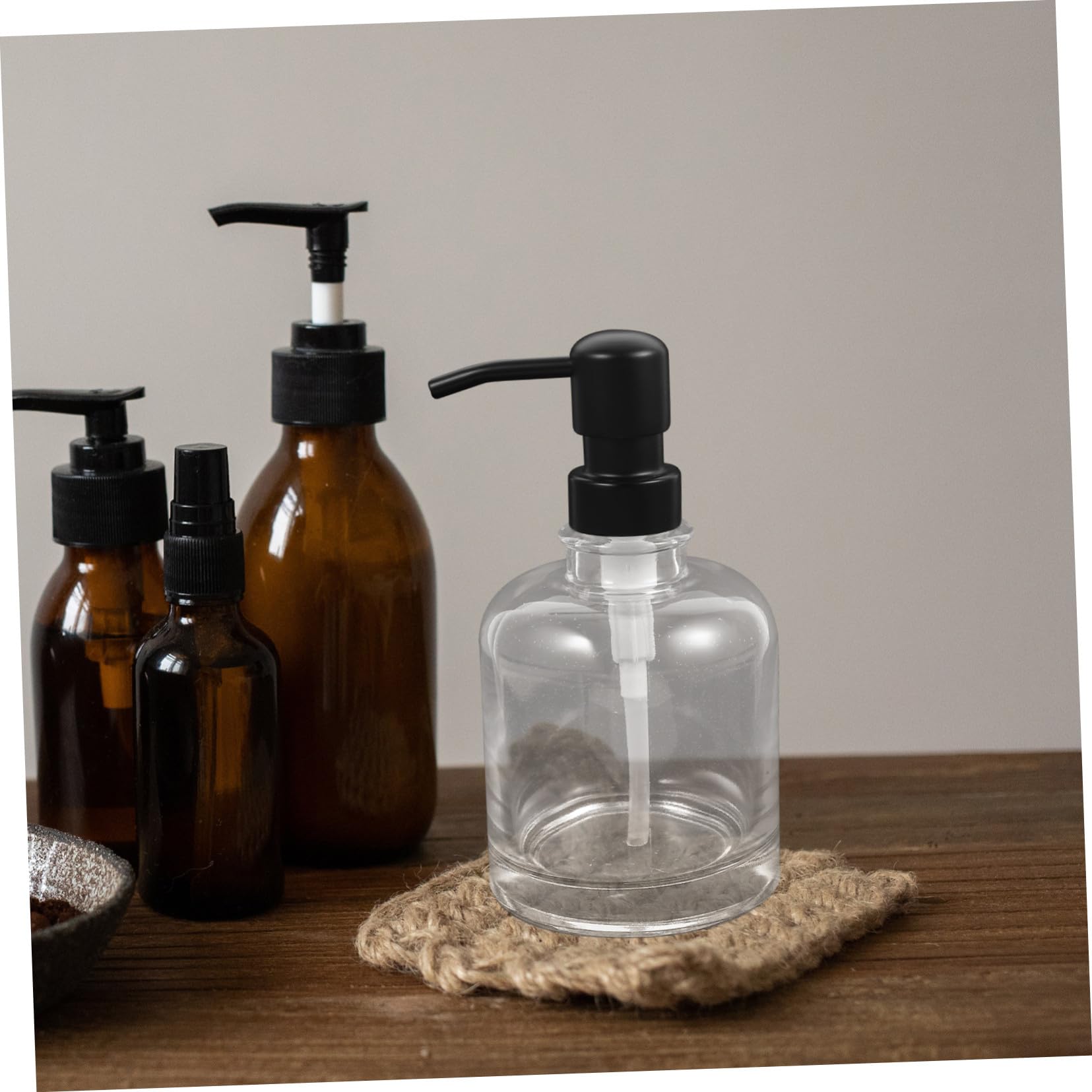Dispensador de Champú de Vidrio con Bomba, 2 Botellas de 12 Oz | Bomba de Acero Inoxidable, Reutilizable y Portátil, para Baño y Oficina, Diseño Simple