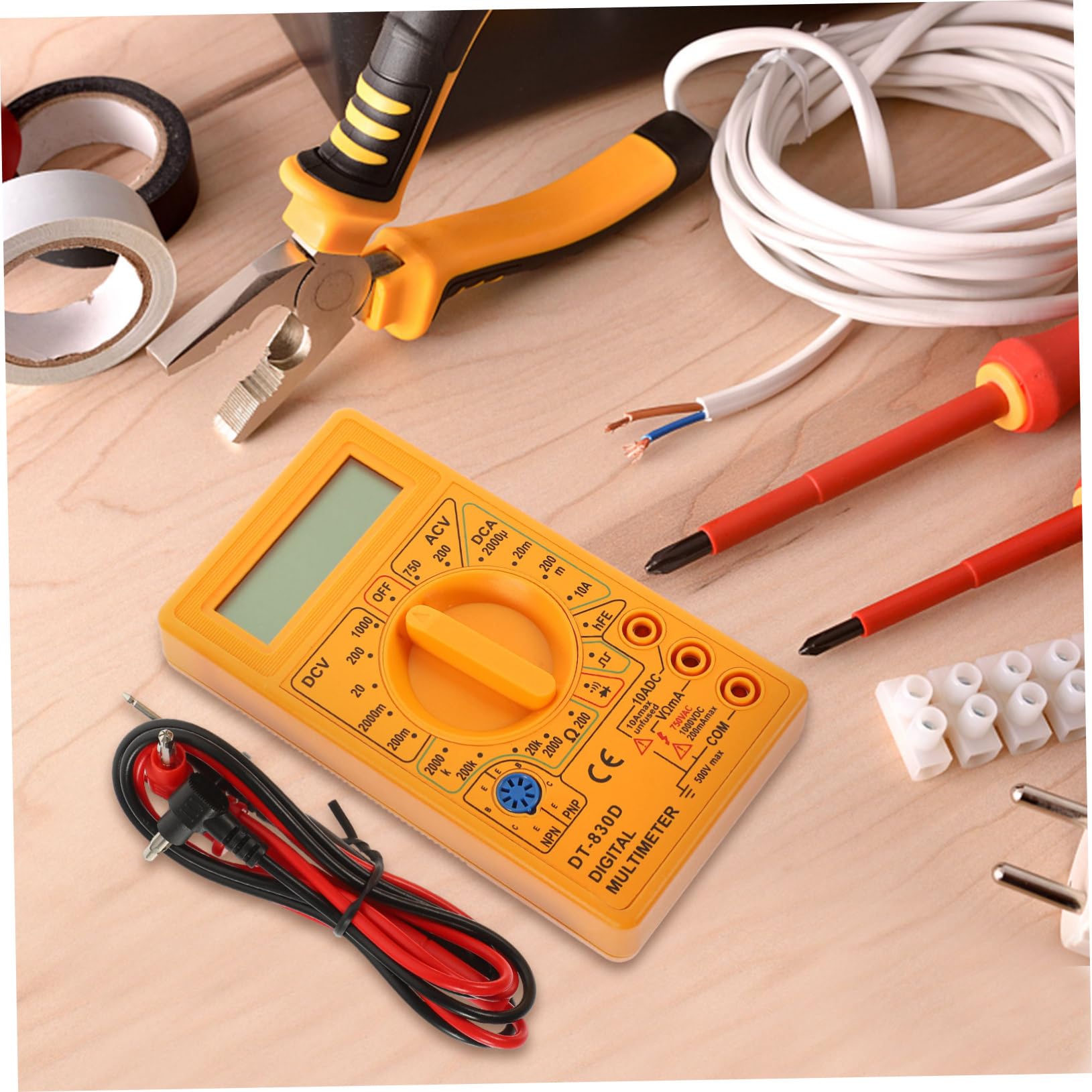 ULTECHNOVO 3pezzi Multimetro Digitale Lcd Con Tester Di Continuità e Prolunga Portatile e Facile Da Usare Misuratore Di Volt Ampere e Ohm Protezione Da Sovraccarico Giallo
