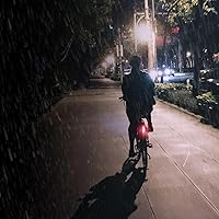 Vista 9 de Energizer Luz recargable X400 para bicicleta, IPX4 resistente al agua, diseño compacto y ligero, luz de clip frontal y luz LED trasera