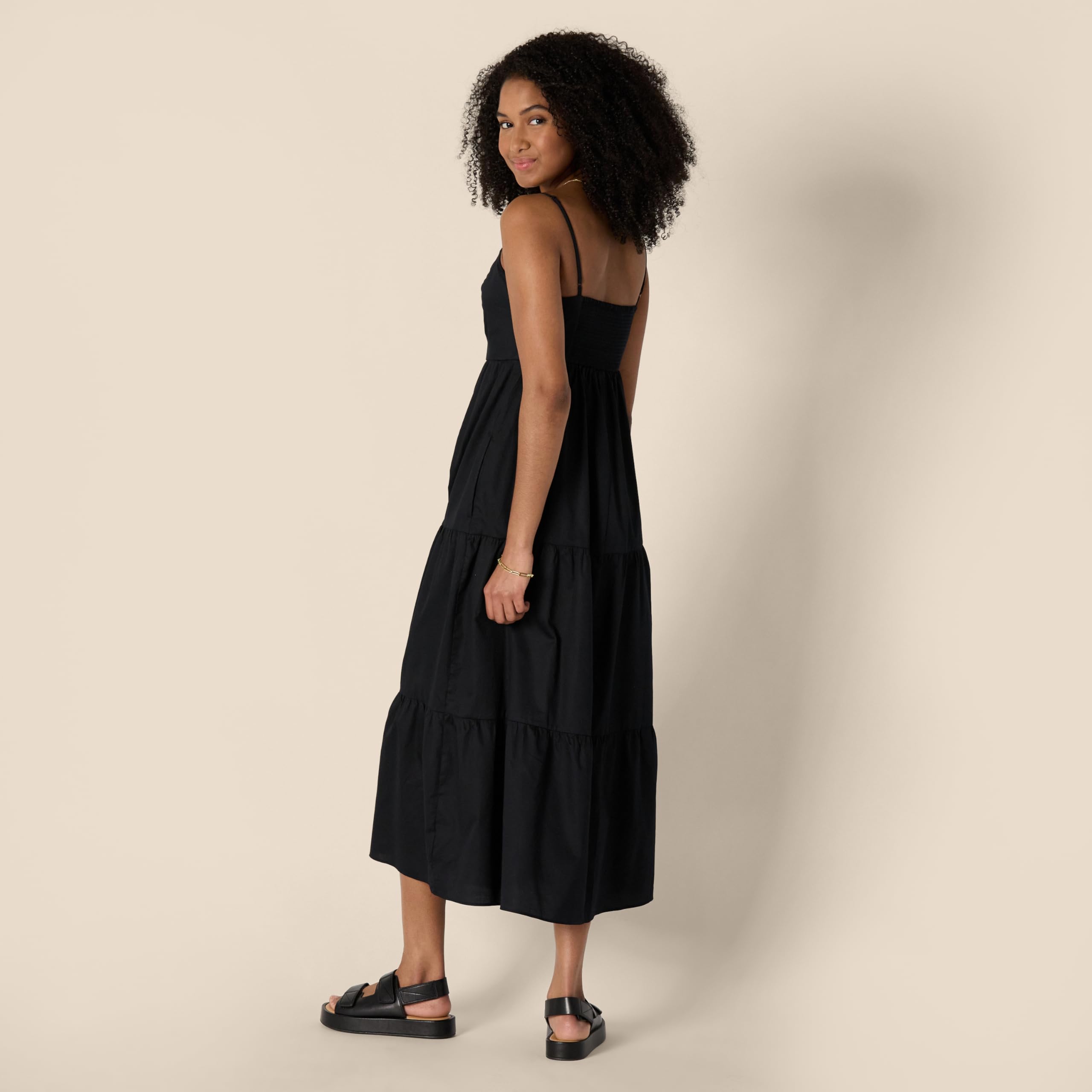Amazon Essentials Vestido Largo Entallado y Escote Corazón con Vuelo con Capas de Satén de Algodón con Cintura de Corte Imperio Mujer