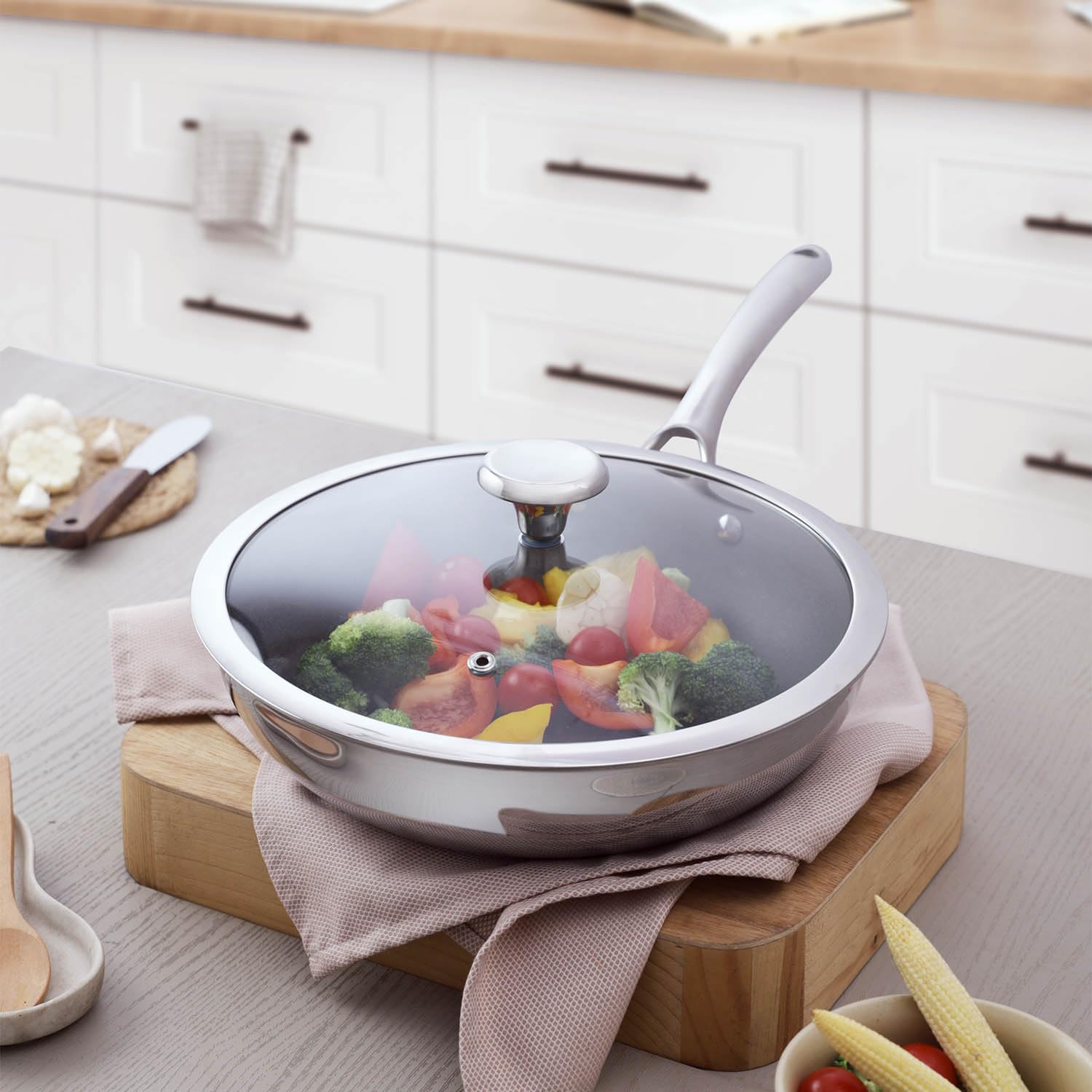 CORELLE Duranano Wok Pan 26Cm with Lid, Tri-Ply Stainless Steel