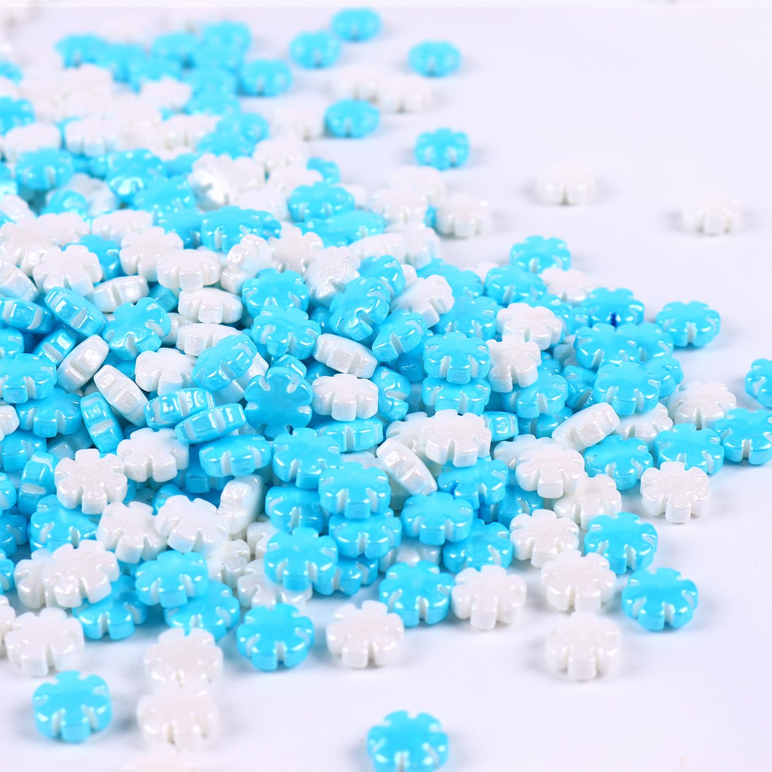 Snowflake Sprinkles Edible, Winter Sprinkles, Blue and White Snowflake Sprinkles, Frozen Sprinkles for Christmas Cookies, Cupcakes, Strawberries, Chocolate, and Ice Cream(120g/4.23oz)
