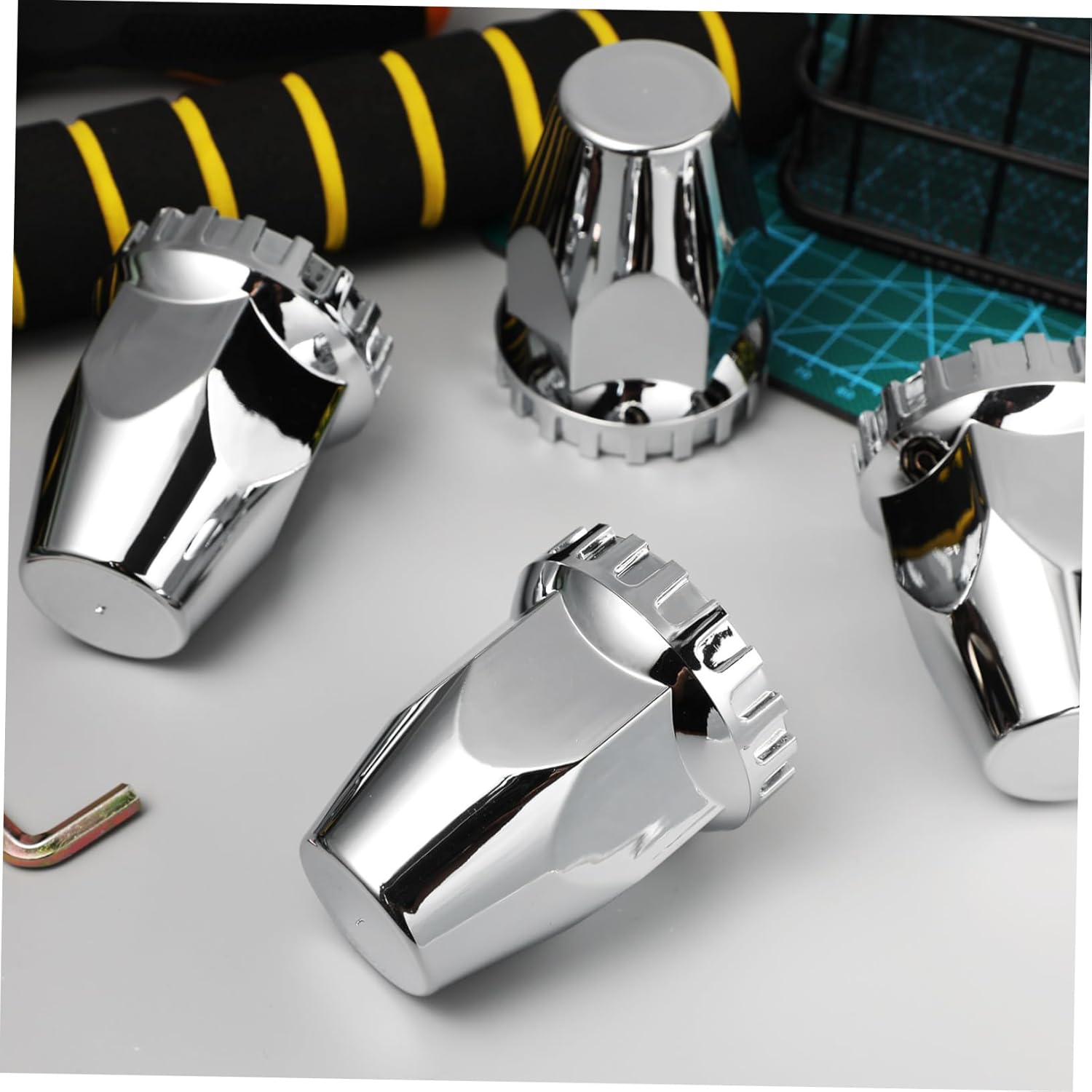 ERINGOGO 20-Piece Chrome Plated Plastic Lug Nut Covers for Semi Trucks Sturdy Wheel Hub Protection Accessories Lug Nut Cover Remover