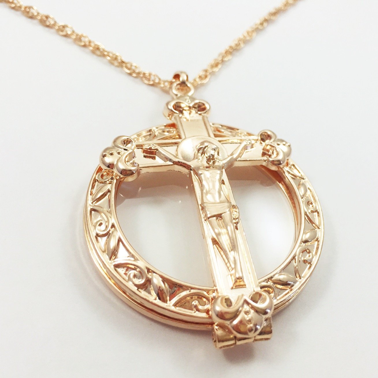 Gold Jesus Pendant Magnifying Glass Necklace/Pendant with 30" Matching Chain 5X Magnification-Ideal for Reading Bottle Description, Bible and Small Prints (Rose Gold)