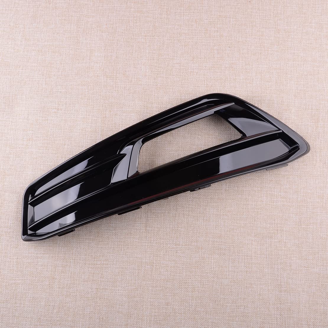 Auto Anteriore Lato Sinistro paraurti fendinebbia della Luce della Lampada della Lampada del Rivestimento della Luna Cornice della griglia della Cornice Adatta for Il Fuoco Ford St 2015 2016
