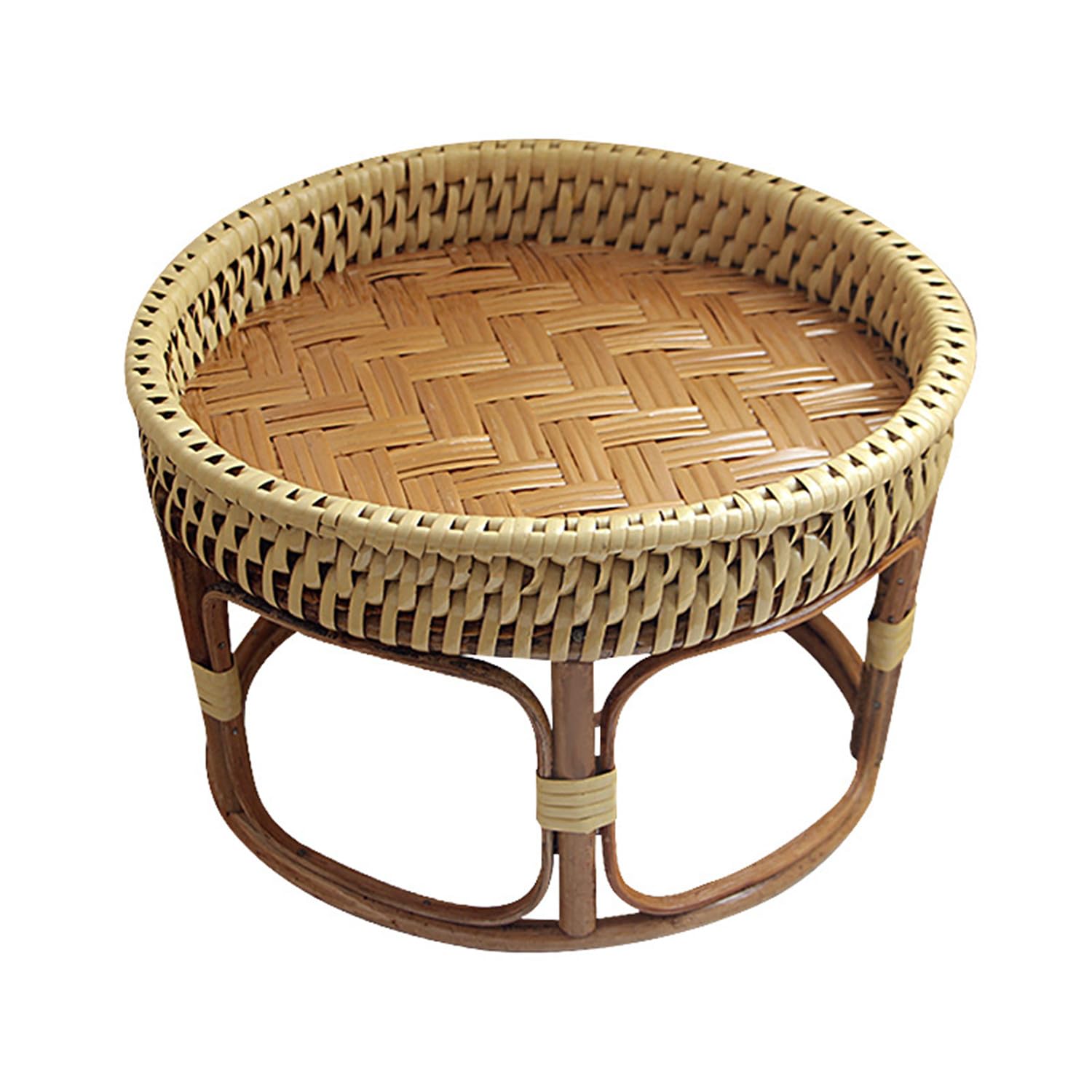 Table à thé japonaise en tatami pour des moments de détente zen