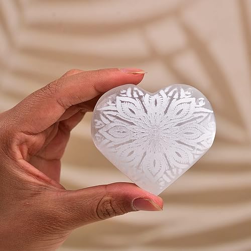 Miniatura 5 de JIC Gem Juego mixto de 6 piedras de selenita blanca marroquí, grabadas en forma de corazón, piedra curativa, decoración del hogar, Energy Reiki