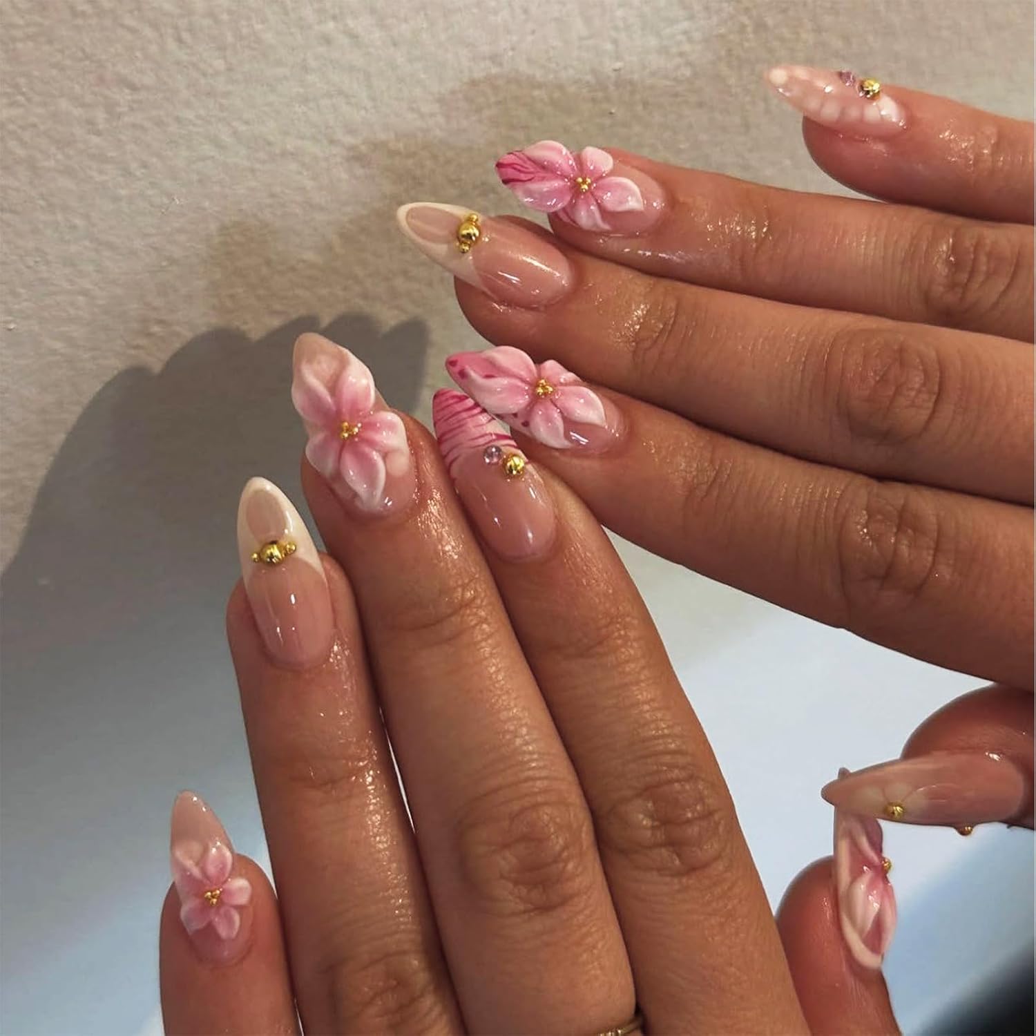 Pink Flower Press on Nails Medium Almond Fake Nails with Designs 3D Floral Gold Pearl Summer False Nails French Tip Glue on Nails Almond Shape Acrylic False Nails Tip Stick on Nails for Women 24Pcs