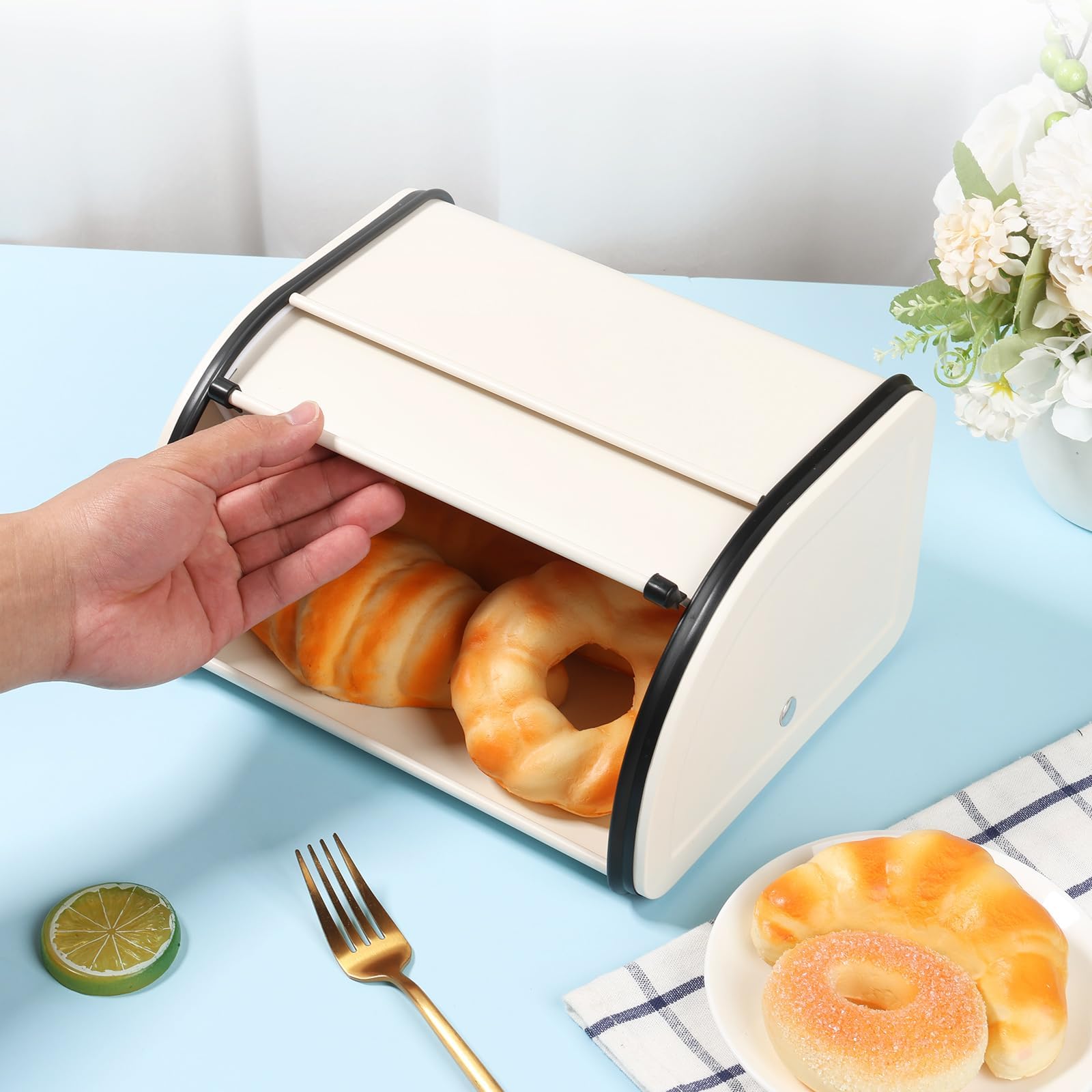 Metal Bread Bin with Roll Up Front Lid, Retro Small Bread Box, Kitchen Food Storage Container for Homemade Bread, Toast, Bagels, Dry Foods, Fruits, 25.5x21x14cm, (Black and White)