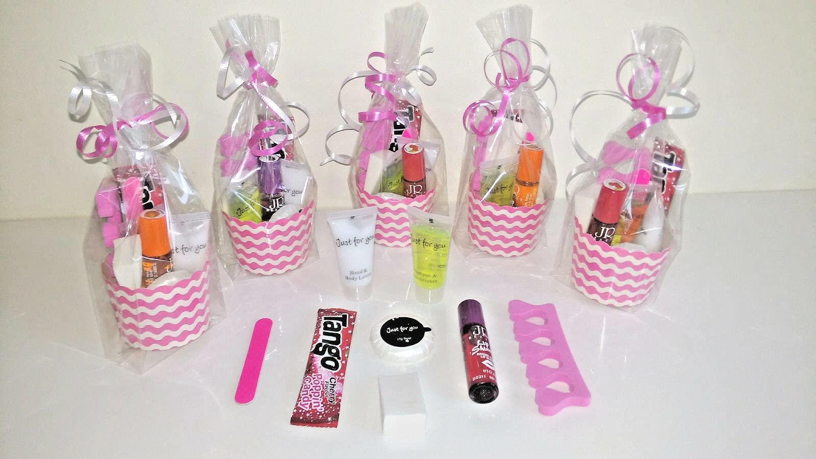 Older Girls, Teenagers, Ladies, Girls Luxury Pre Filled Pink Pamper Party Bags Filled With Excellent Quality Items - Birthday Party, Pamper Party, Slumber, Sleepovers, Hens